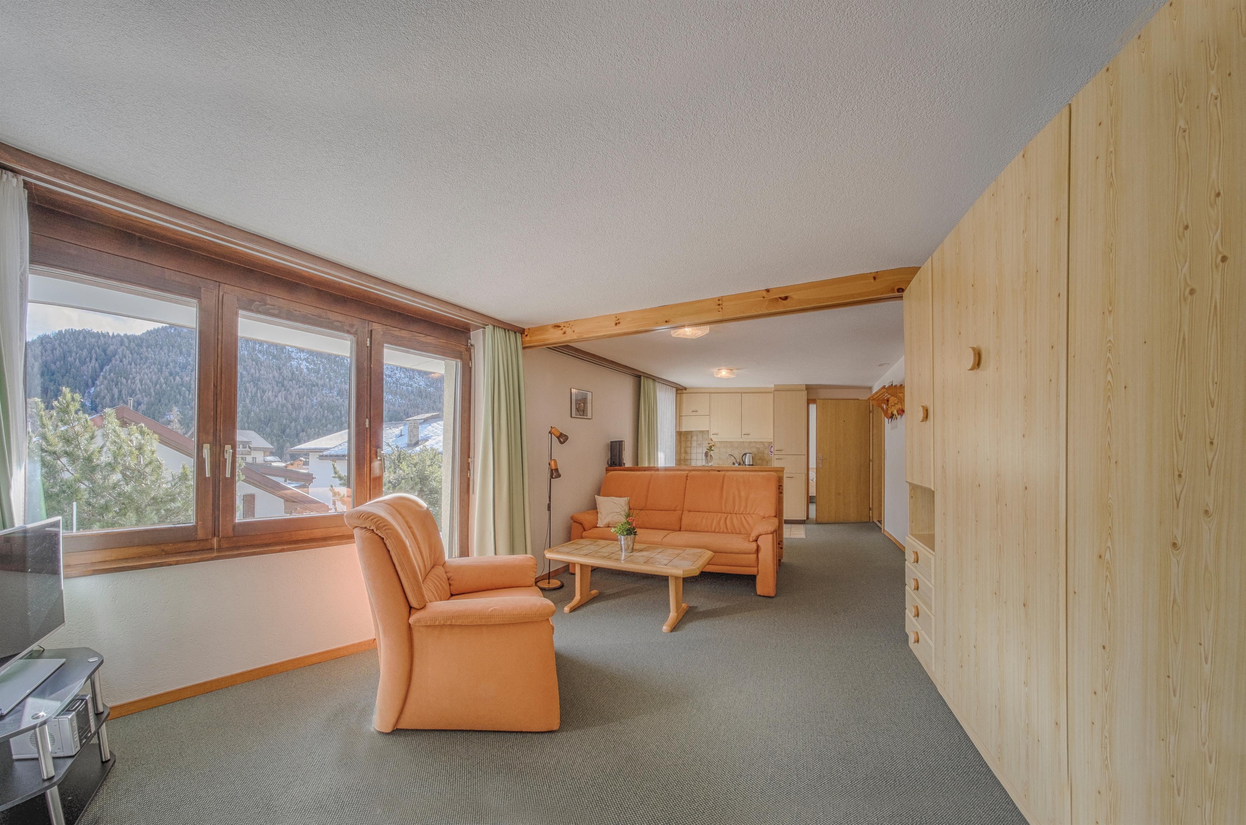 Bergrose 2-Zimmerwohnung Parterre Wohnzimmer Bergrose 2-Zimmerwohnung Parterre Wohnzimmer