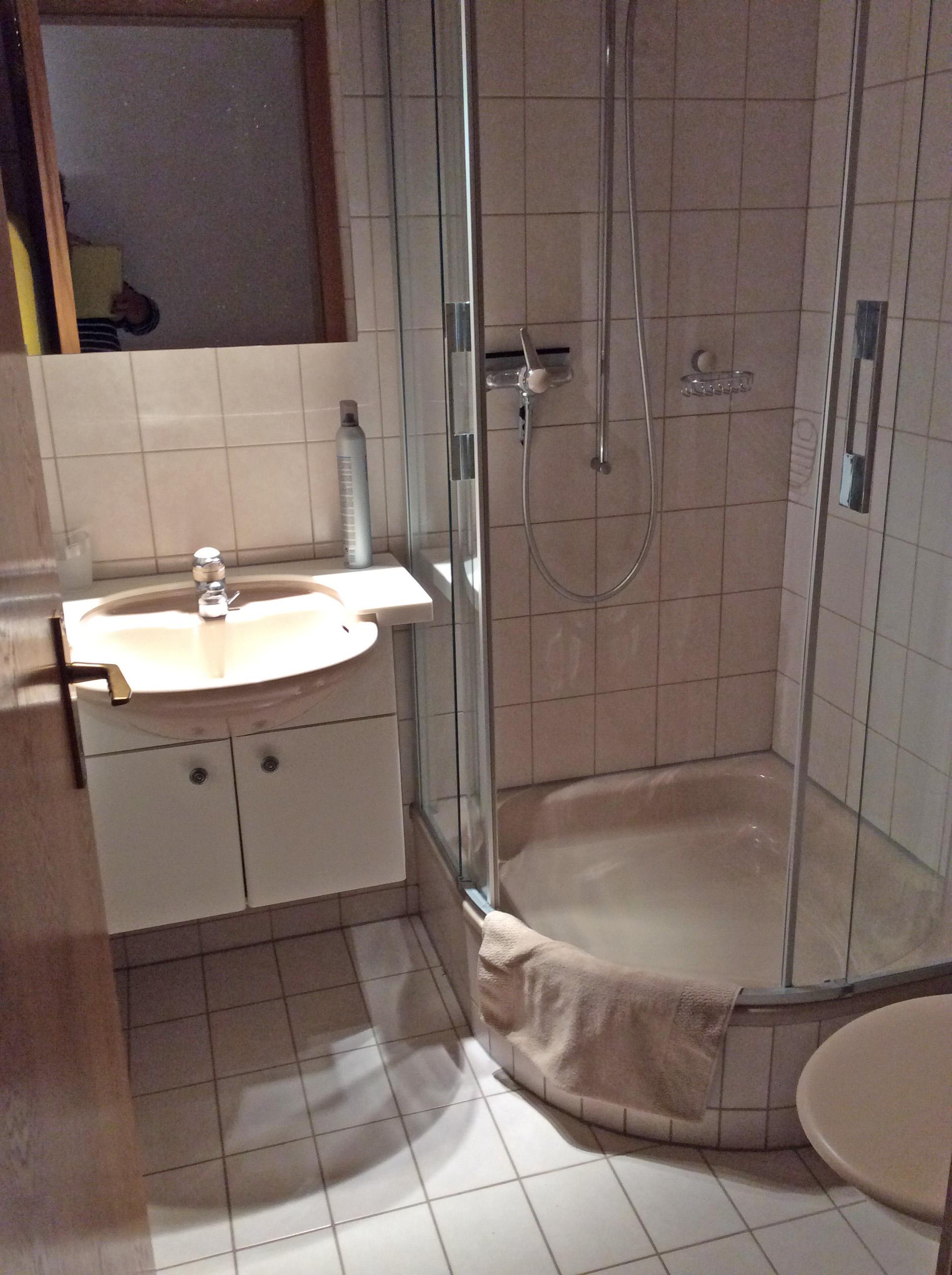 Nadja 10_dusche-WC_b Nadja 10_dusche-WC_b