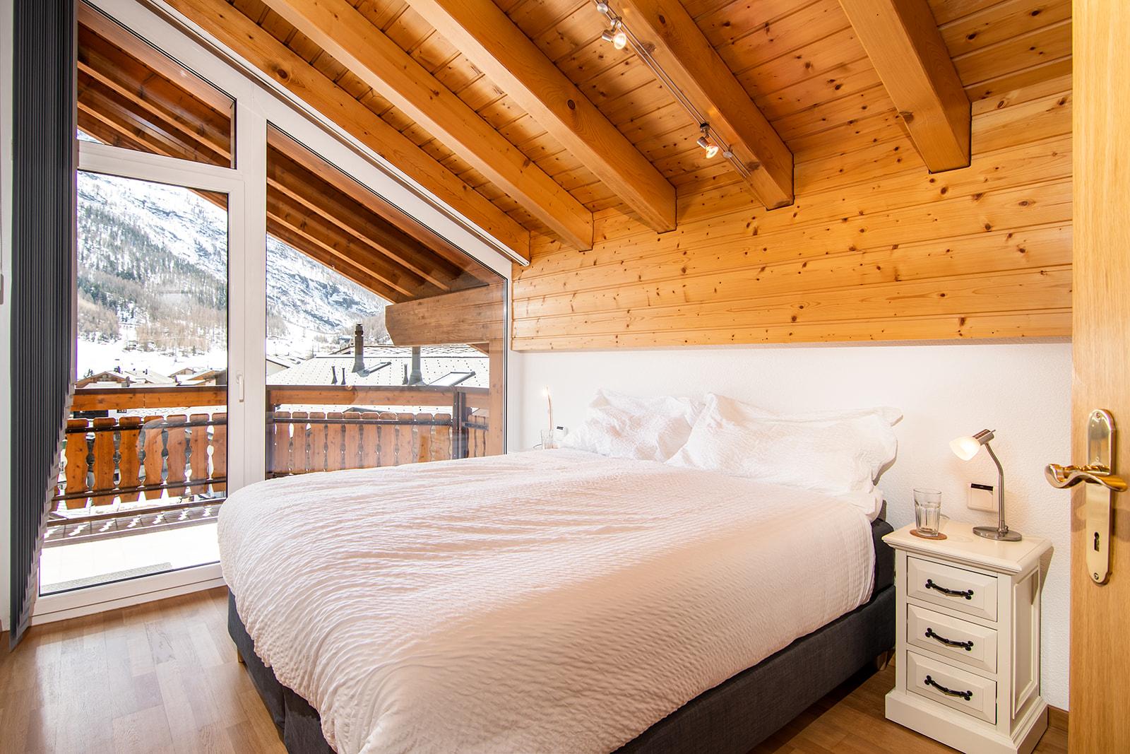 00c97e30-0364-4883-a918-980b47fa2e61 00c97e30-0364-4883-a918-980b47fa2e61