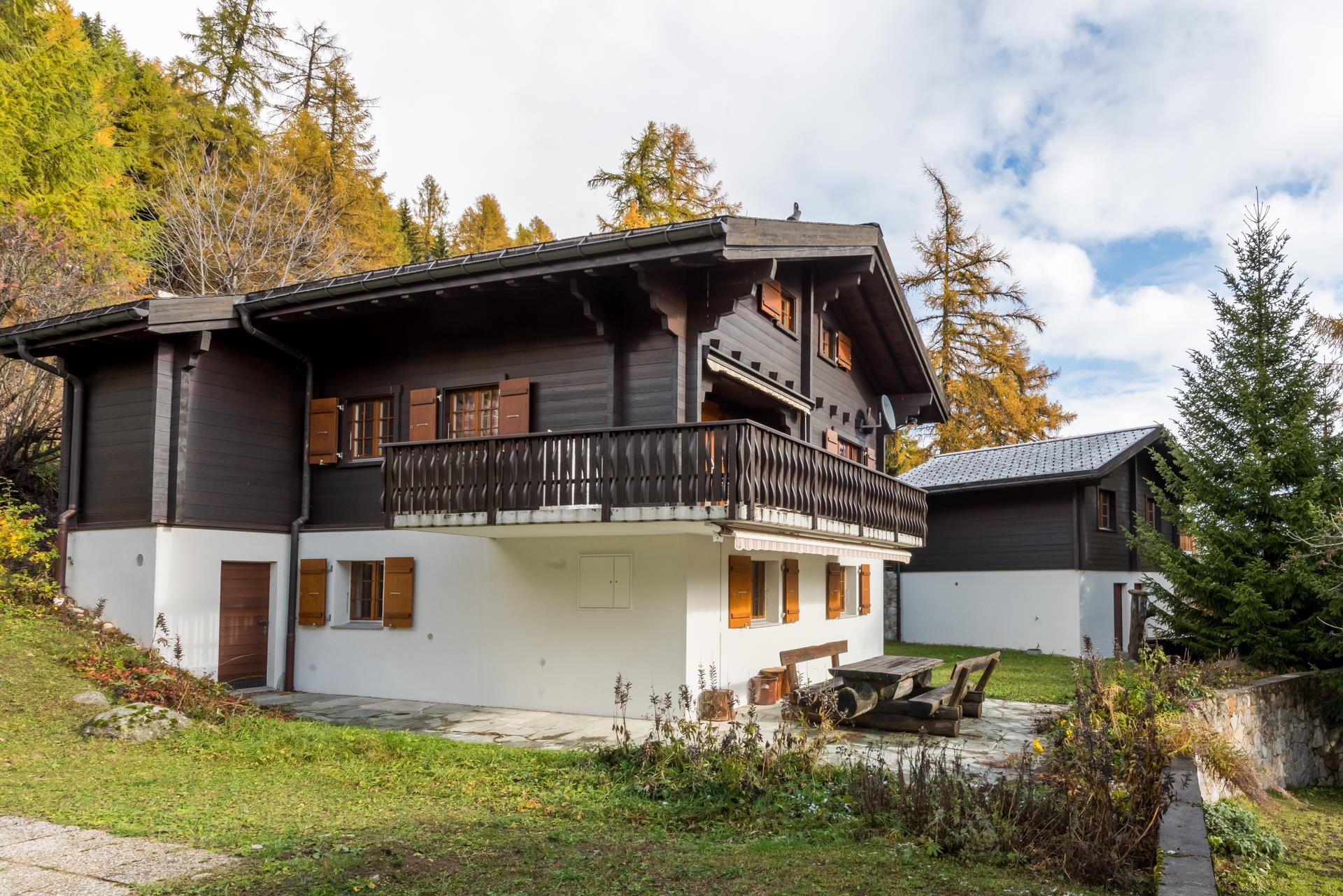 F19_2863-HDR-b F19_2863-HDR-b