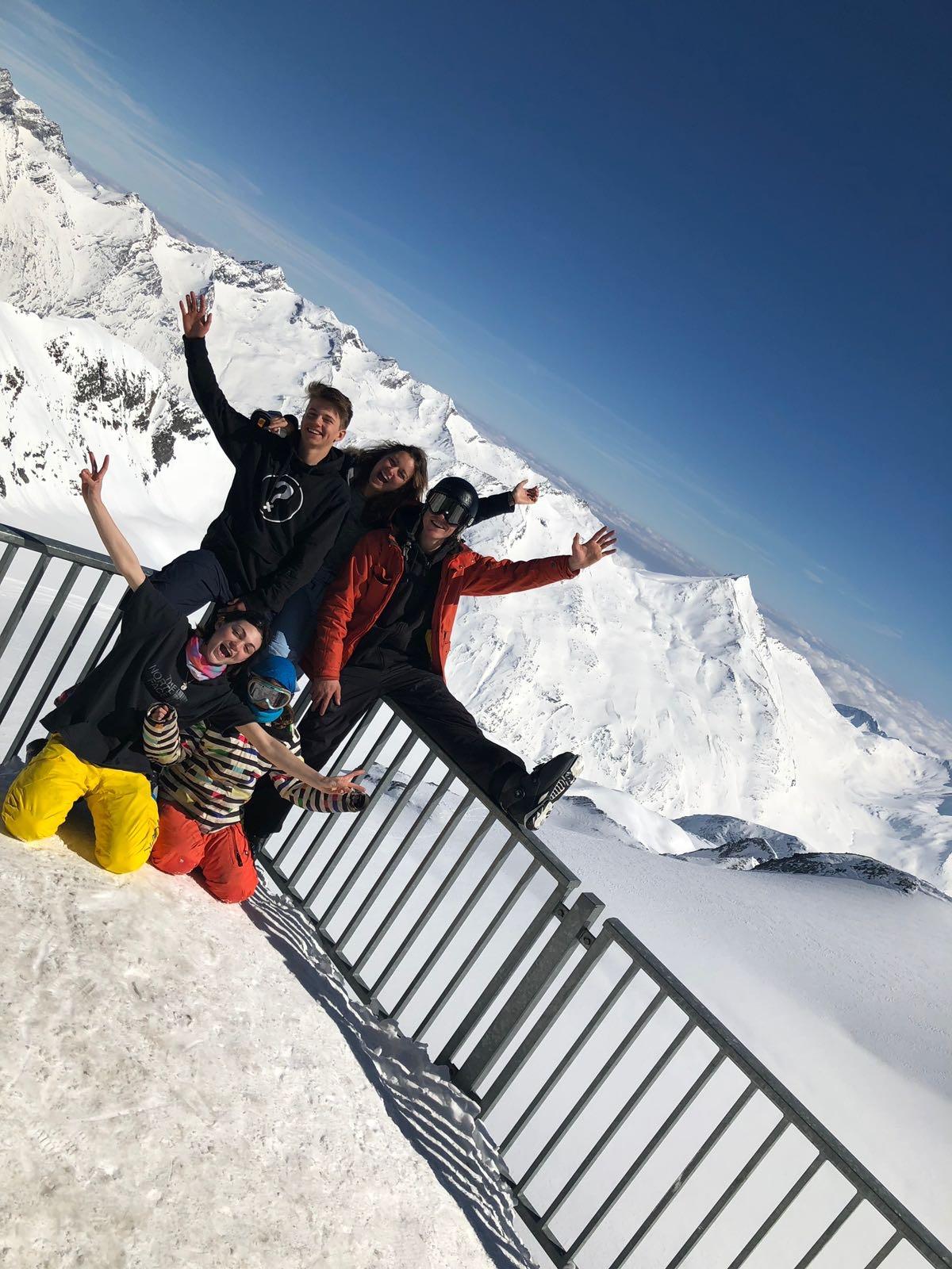 bereit zum Skifahren Metro Alpin bereit zum Skifahren Metro Alpin