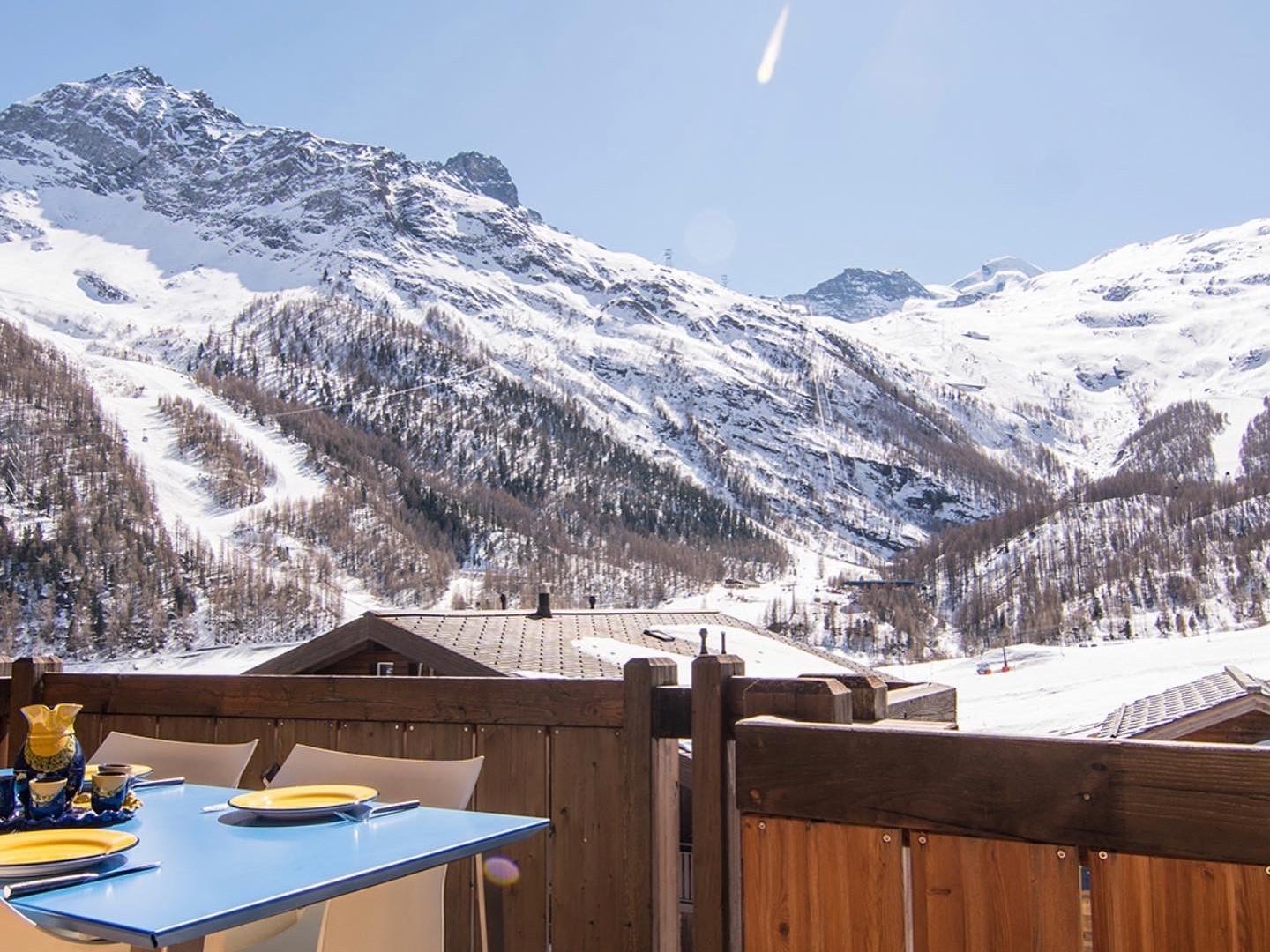 33DE8935-0334-44D4-982D-9BD2362F841D 33DE8935-0334-44D4-982D-9BD2362F841D