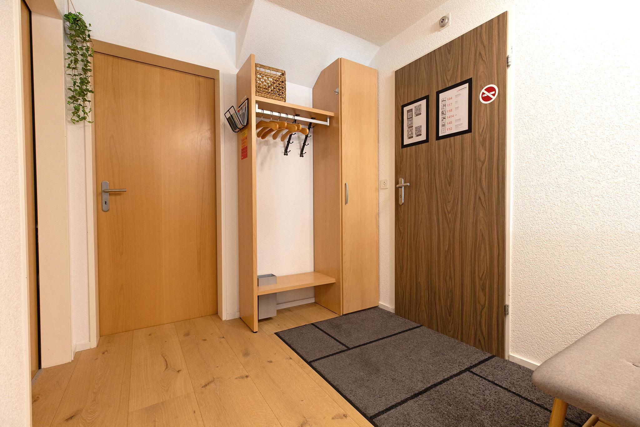 Holiday 91_flur-garderobe Holiday 91_flur-garderobe