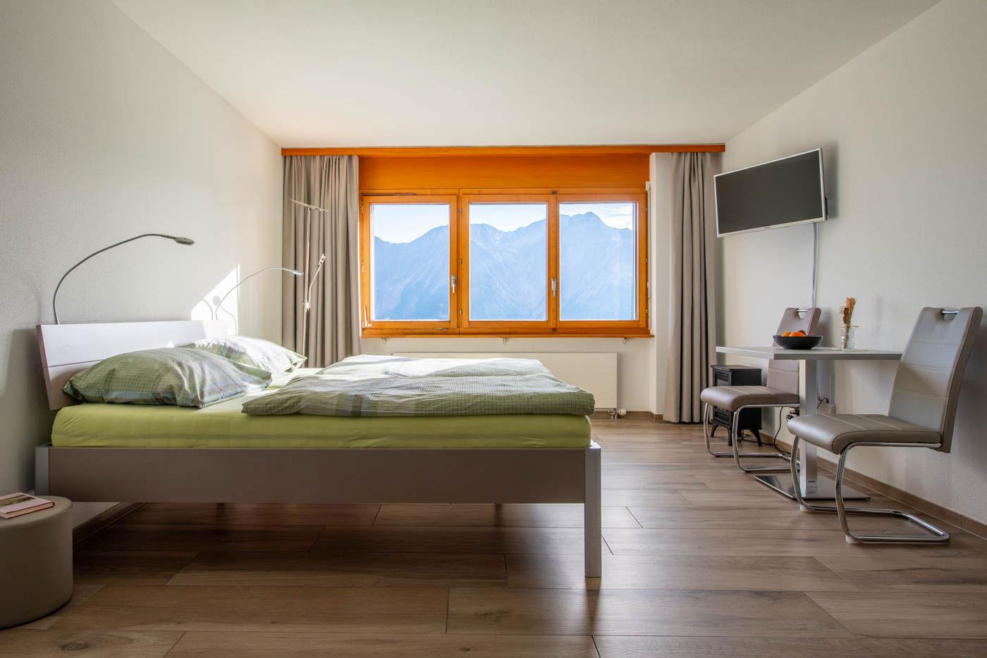 F29_8873-HDR-links F29_8873-HDR-links