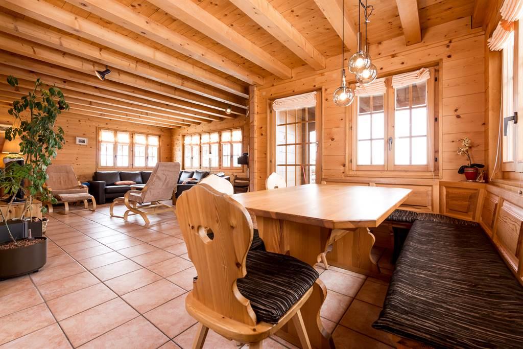 Essecke mit Wohnraum Essecke mit Wohnraum