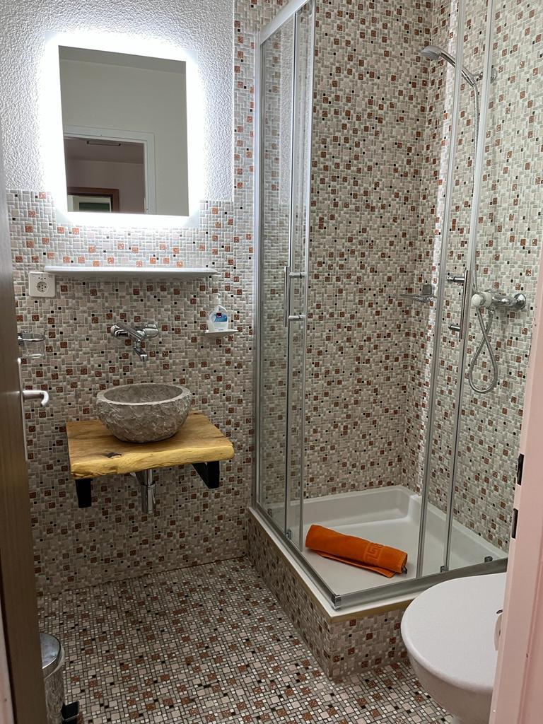 Atlantic 16_dusche-WC Atlantic 16_dusche-WC