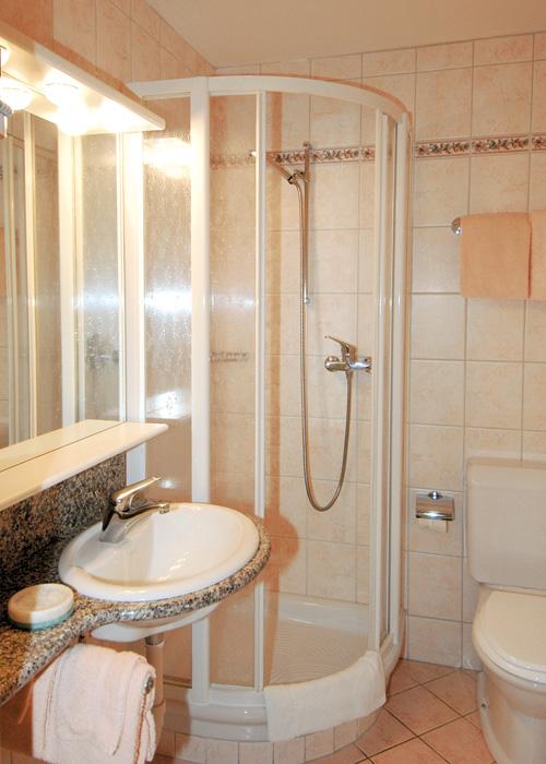 Alfa Appartements 36_dusche-WC (A1) Alfa Appartements 36_dusche-WC (A1)