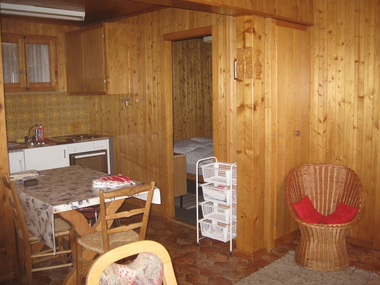 EG Küche mit Blick richtung Zimmer EG Küche mit Blick richtung Zimmer