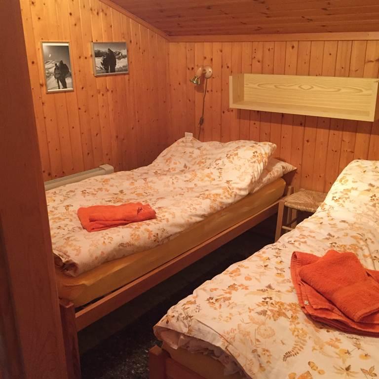 2. Schlafzimmer   (1) 2. Schlafzimmer   (1)