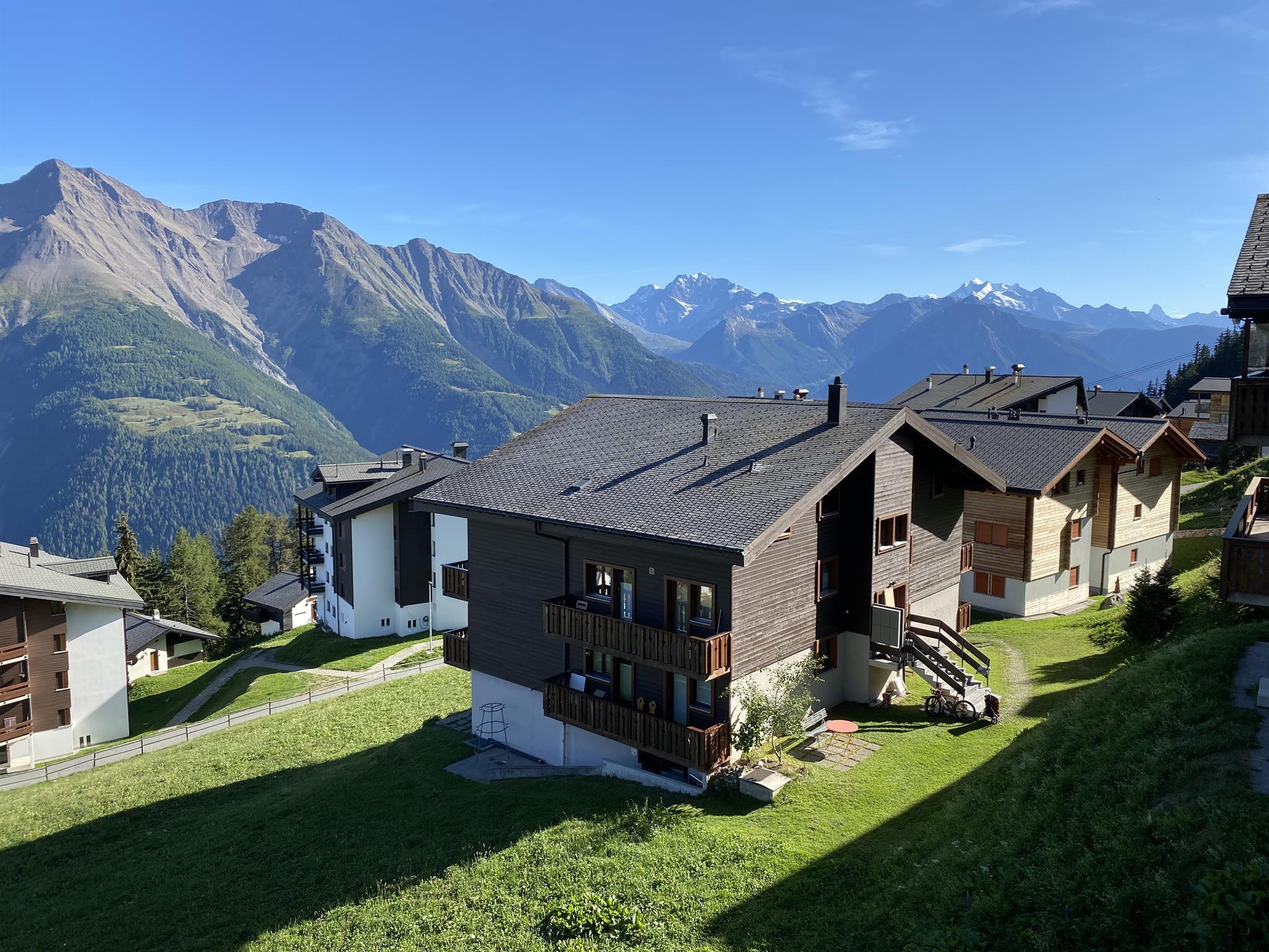 Blick vom Balkon Richtung Simplon Blick vom Balkon Richtung Simplon