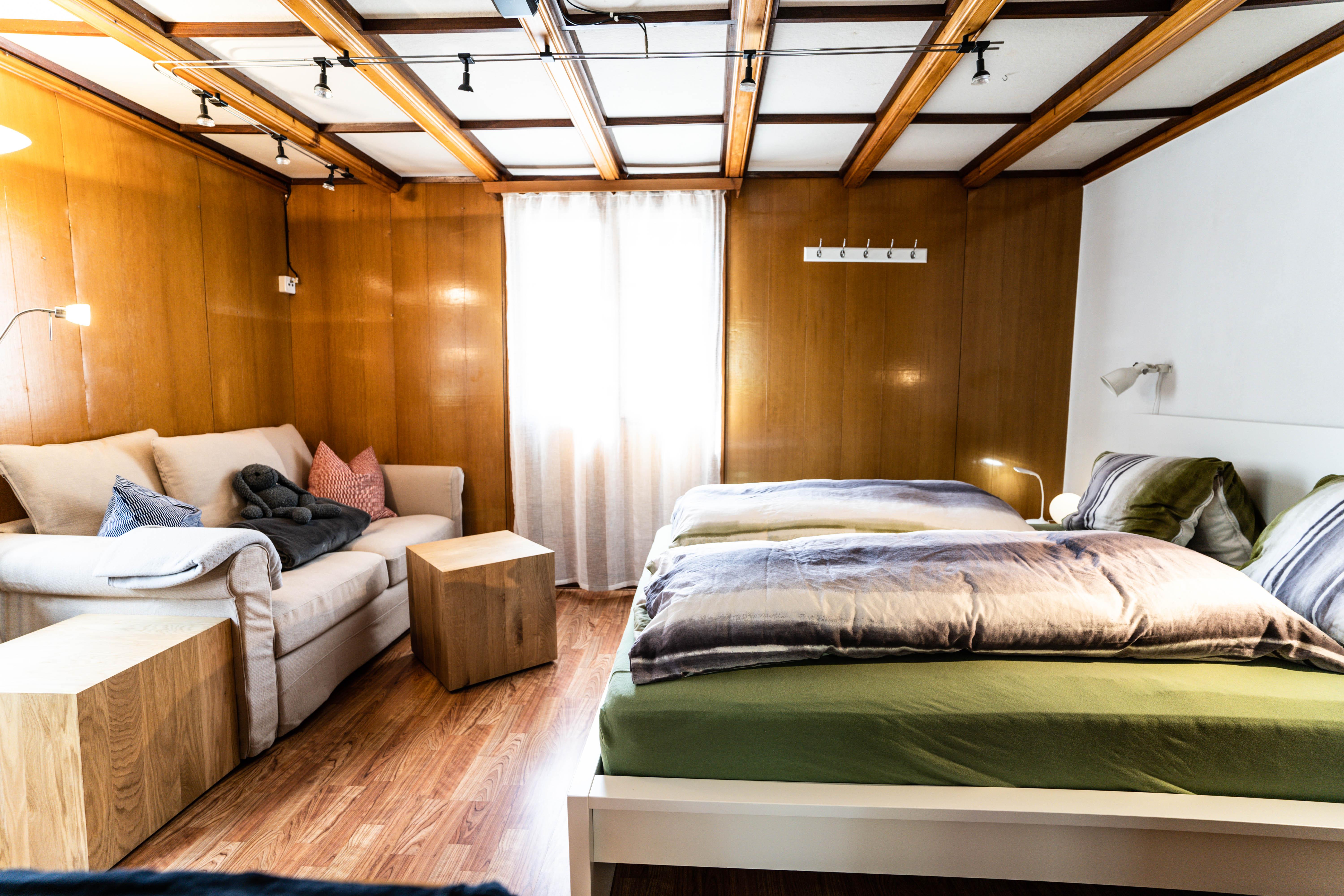 Wohn- Schlafzimmer Wohn- Schlafzimmer