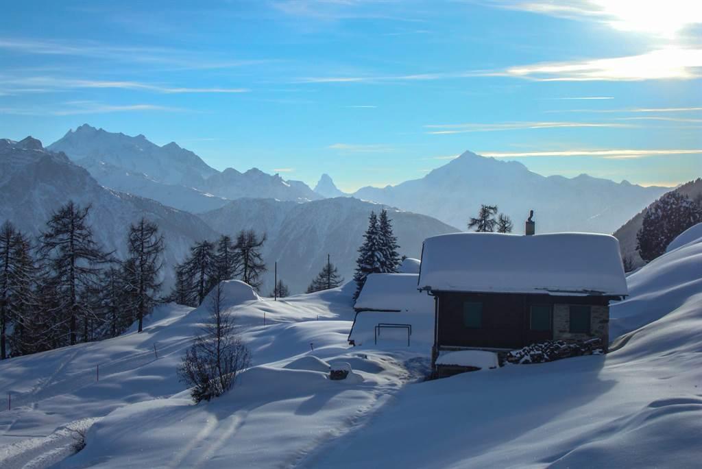 Aussicht auf Dom, Matter- und Weisshorn Aussicht auf Dom, Matter- und Weisshorn