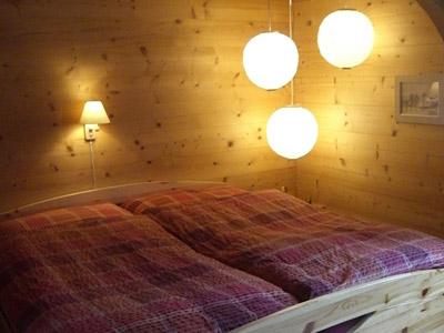 Doppelschlafzimmer mit TV-Video/DVD Doppelschlafzimmer mit TV-Video/DVD