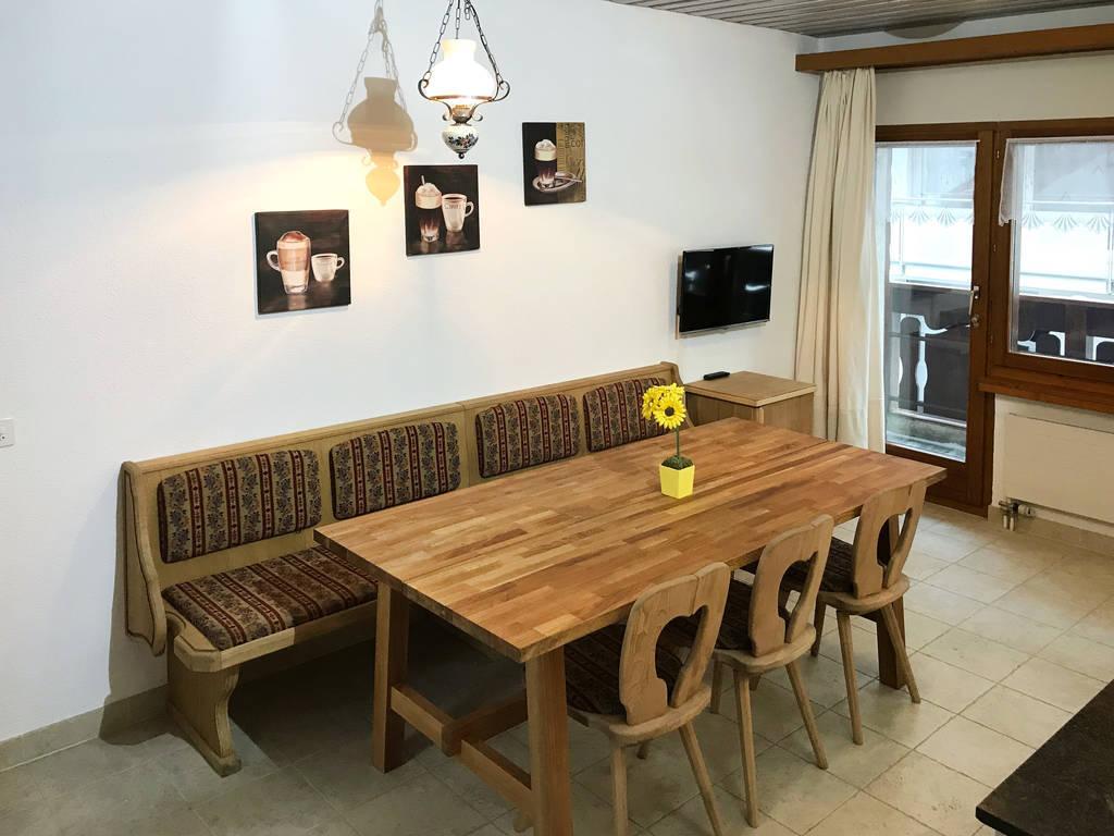 Haus Quelle Saas Grund 3 1/2 Zi-wohnung Essen Haus Quelle Saas Grund 3 1/2 Zi-wohnung Essen