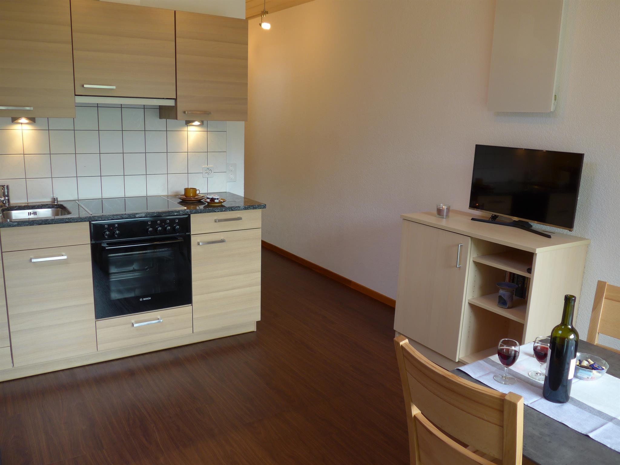 Sicht vom Balkon in Richtung Küche und Essbereich Sicht vom Balkon in Richtung Küche und Essbereich