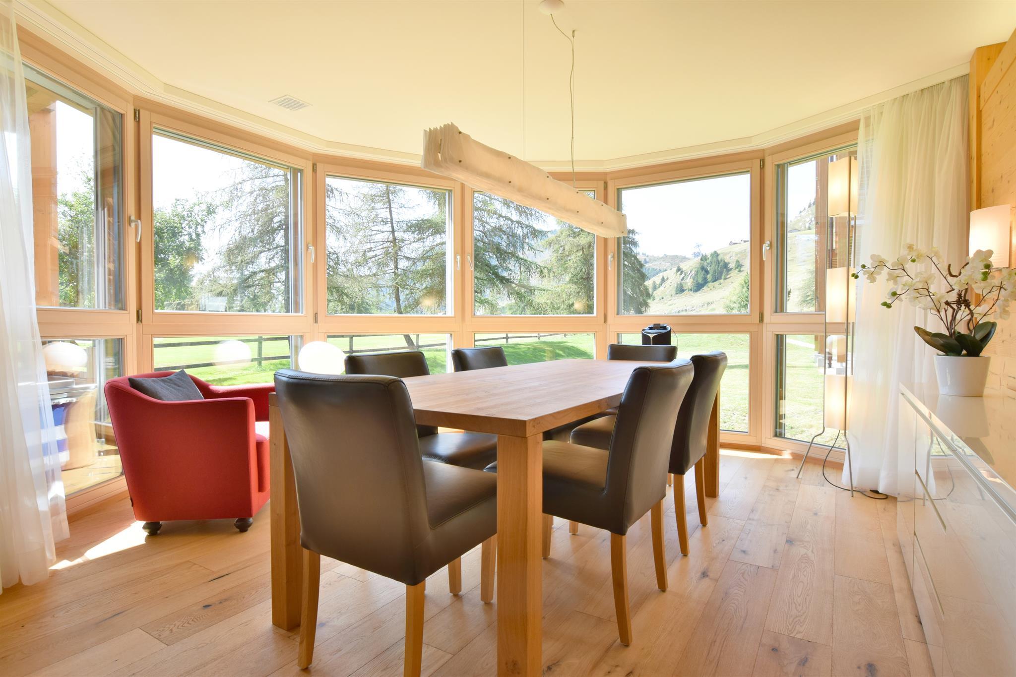 RoyalB26_10 RoyalB26_10