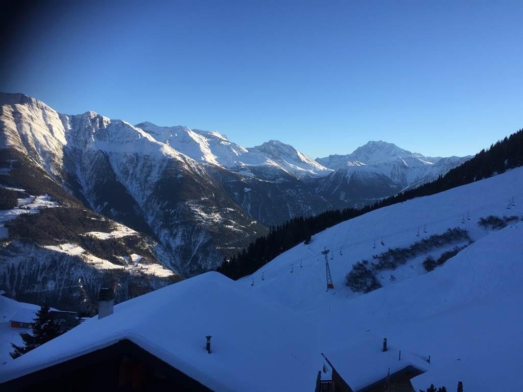 Morgenstimmung auf die Walliser Südalpen (Balkon) Morgenstimmung auf die Walliser Südalpen (Balkon)