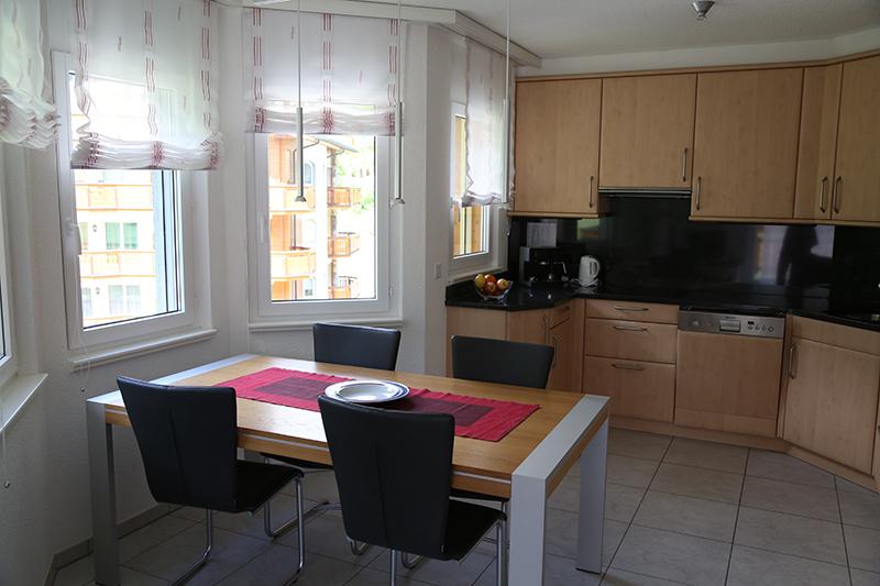 Edelweiss C 31_essen-küche_b Edelweiss C 31_essen-küche_b