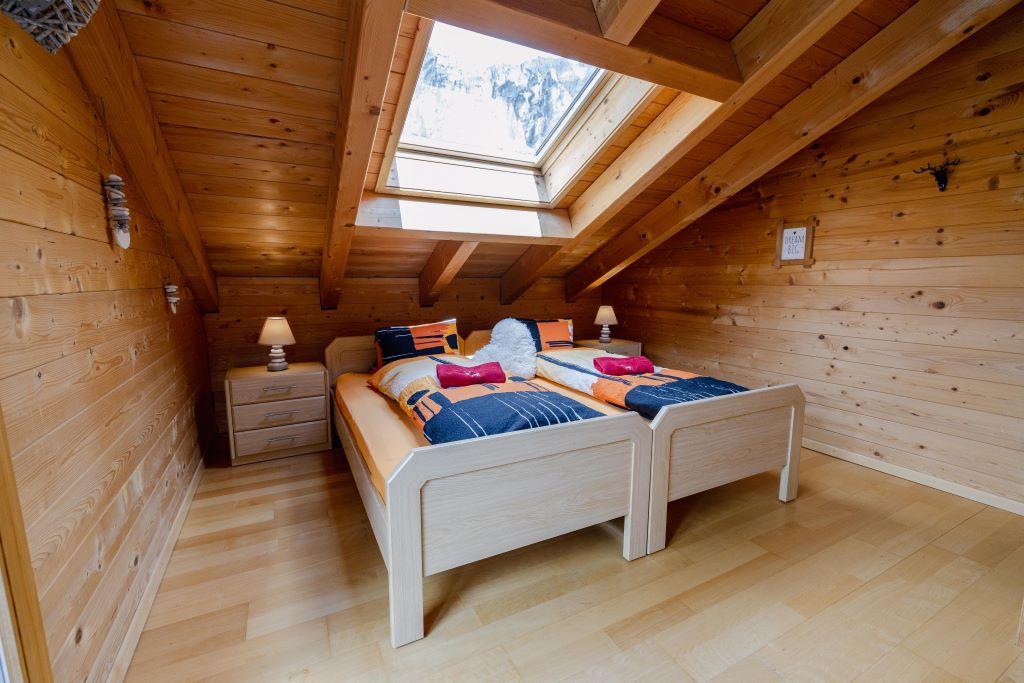 Ch.Regenbogen_Zimmer 2_a Ch.Regenbogen_Zimmer 2_a