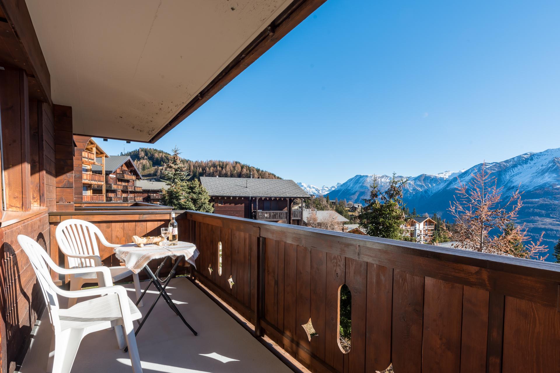 F19_8573-HDR F19_8573-HDR