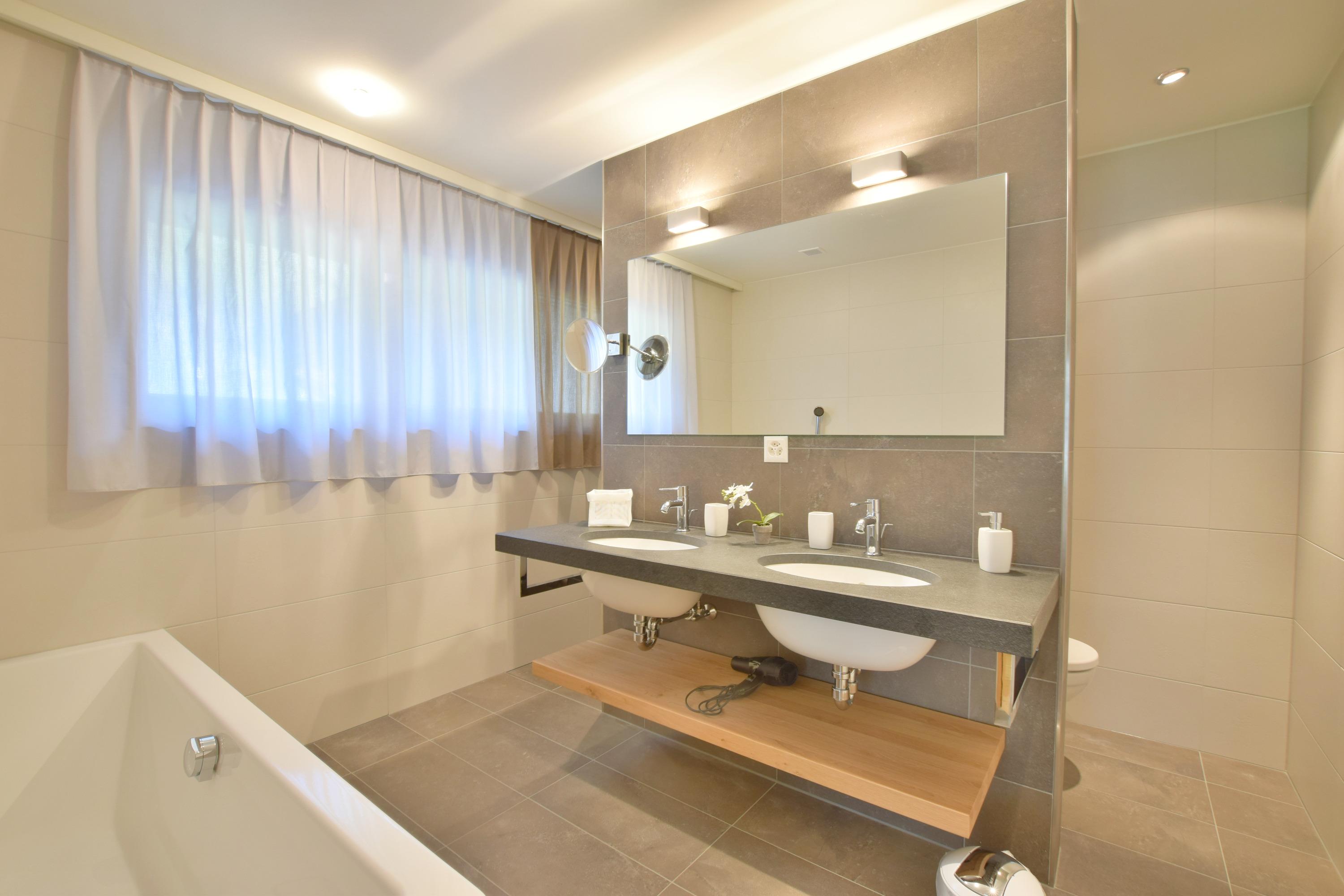 RoyalB26_6 RoyalB26_6