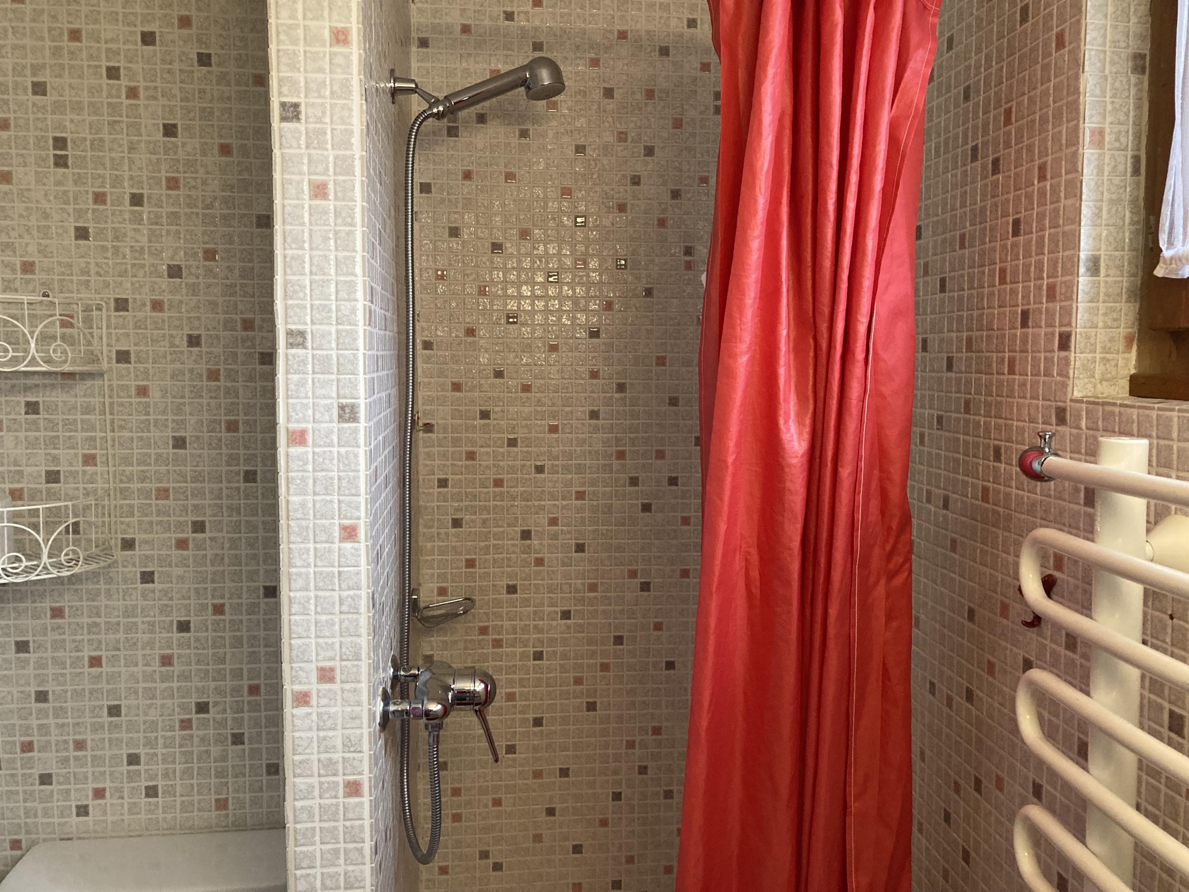 WC Dusche (3) WC Dusche (3)