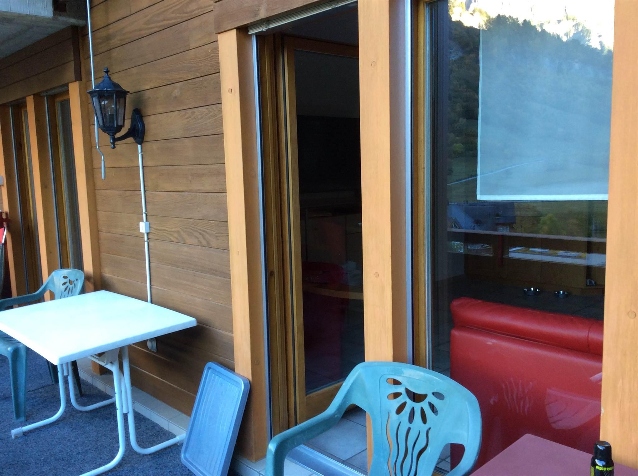 Nadja 10_balkon_c Nadja 10_balkon_c