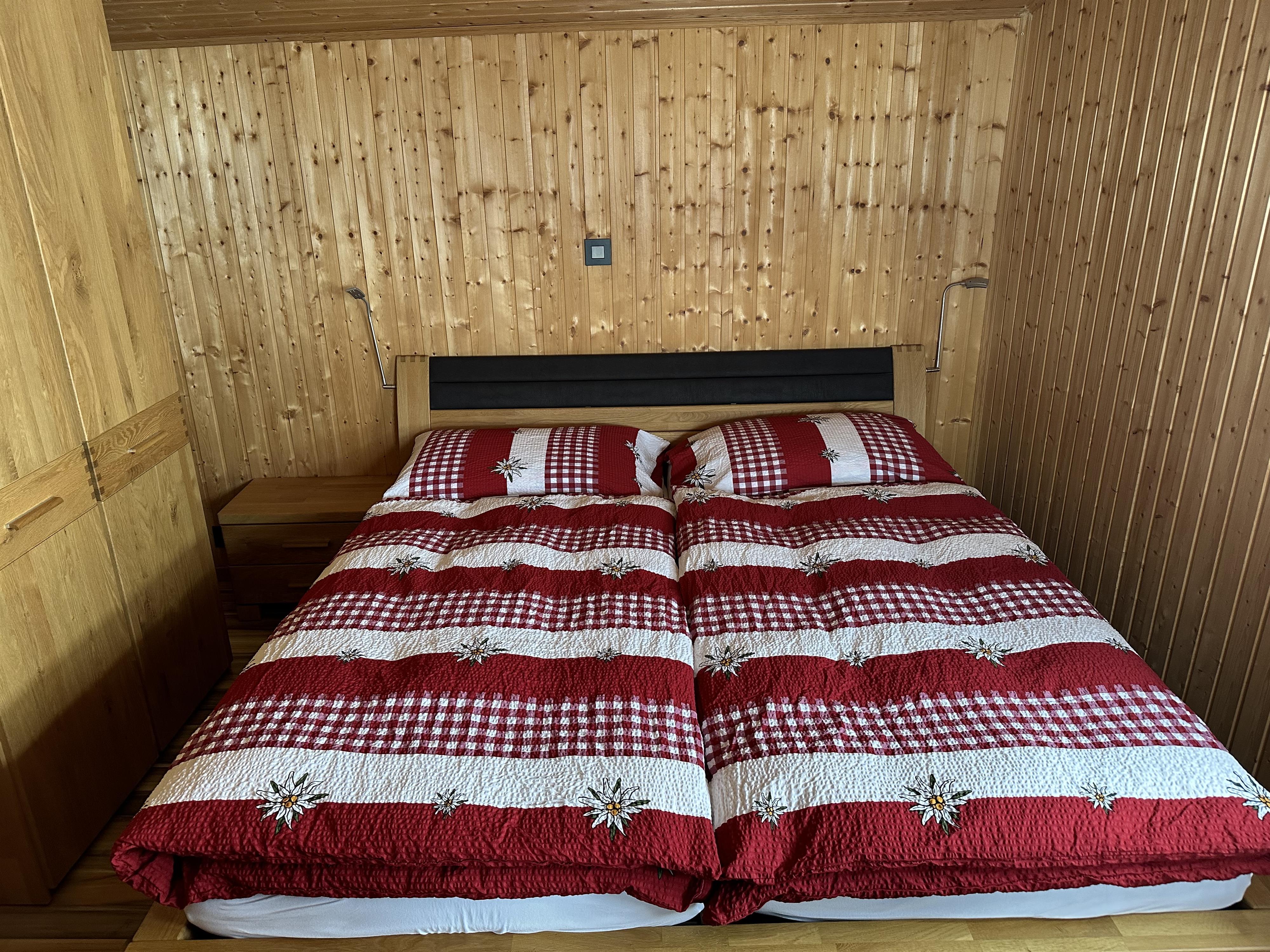 5019746F-738D-4C30-B69A-732FC516015D 5019746F-738D-4C30-B69A-732FC516015D