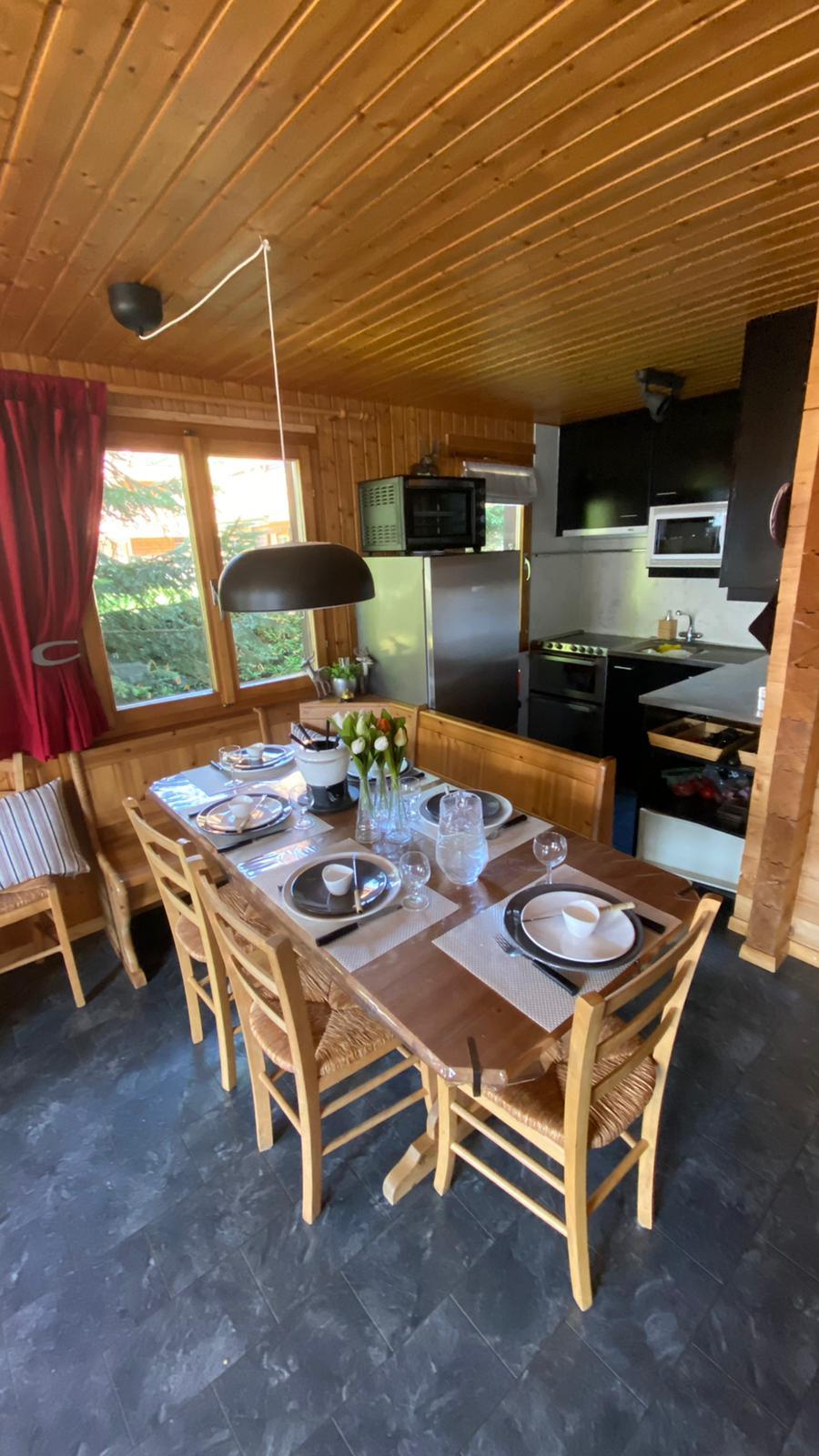 Wohnzimmer/Essentisch Wohnzimmer/Essentisch