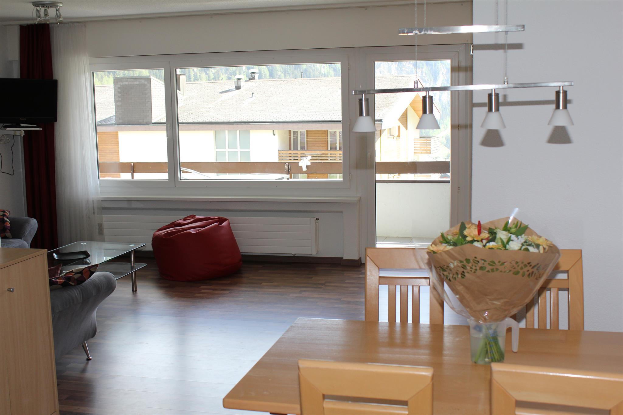 Salute 206_wohnen-essen Salute 206_wohnen-essen