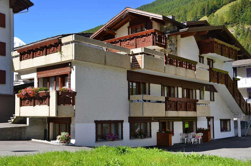 Haus Quelle Saas-Grund Saastal Haus Quelle Saas-Grund Saastal