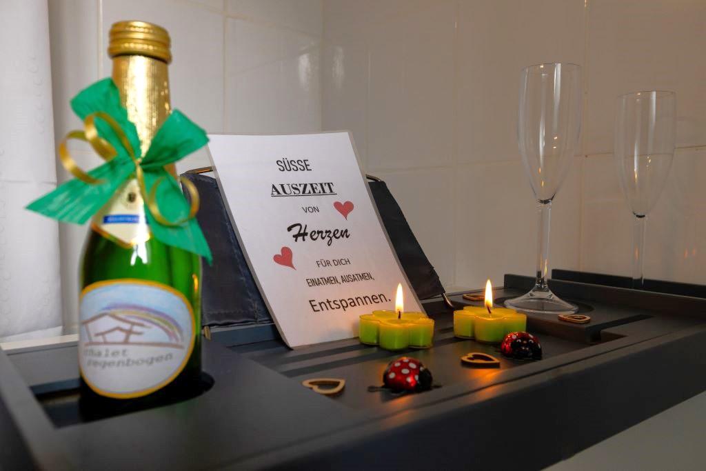 Ch.Regenbogen_Tablet Badewanne Ch.Regenbogen_Tablet Badewanne