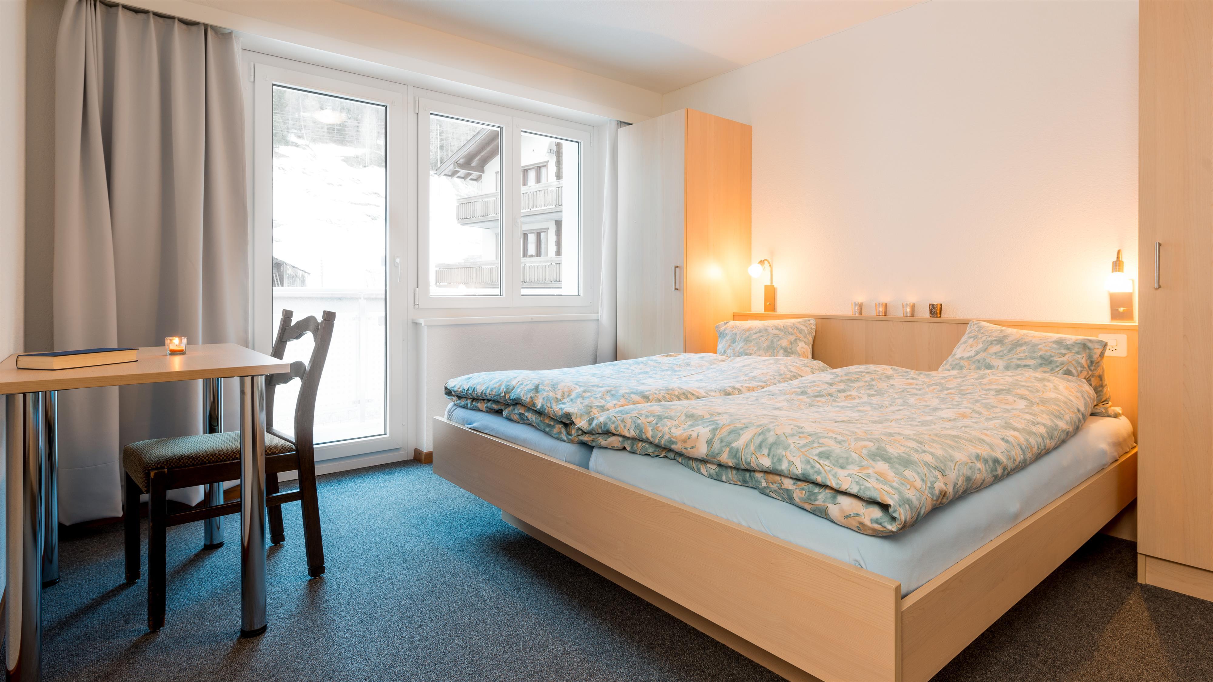 Schlafzimmer mit Balkon - Richtung Westen Schlafzimmer mit Balkon - Richtung Westen