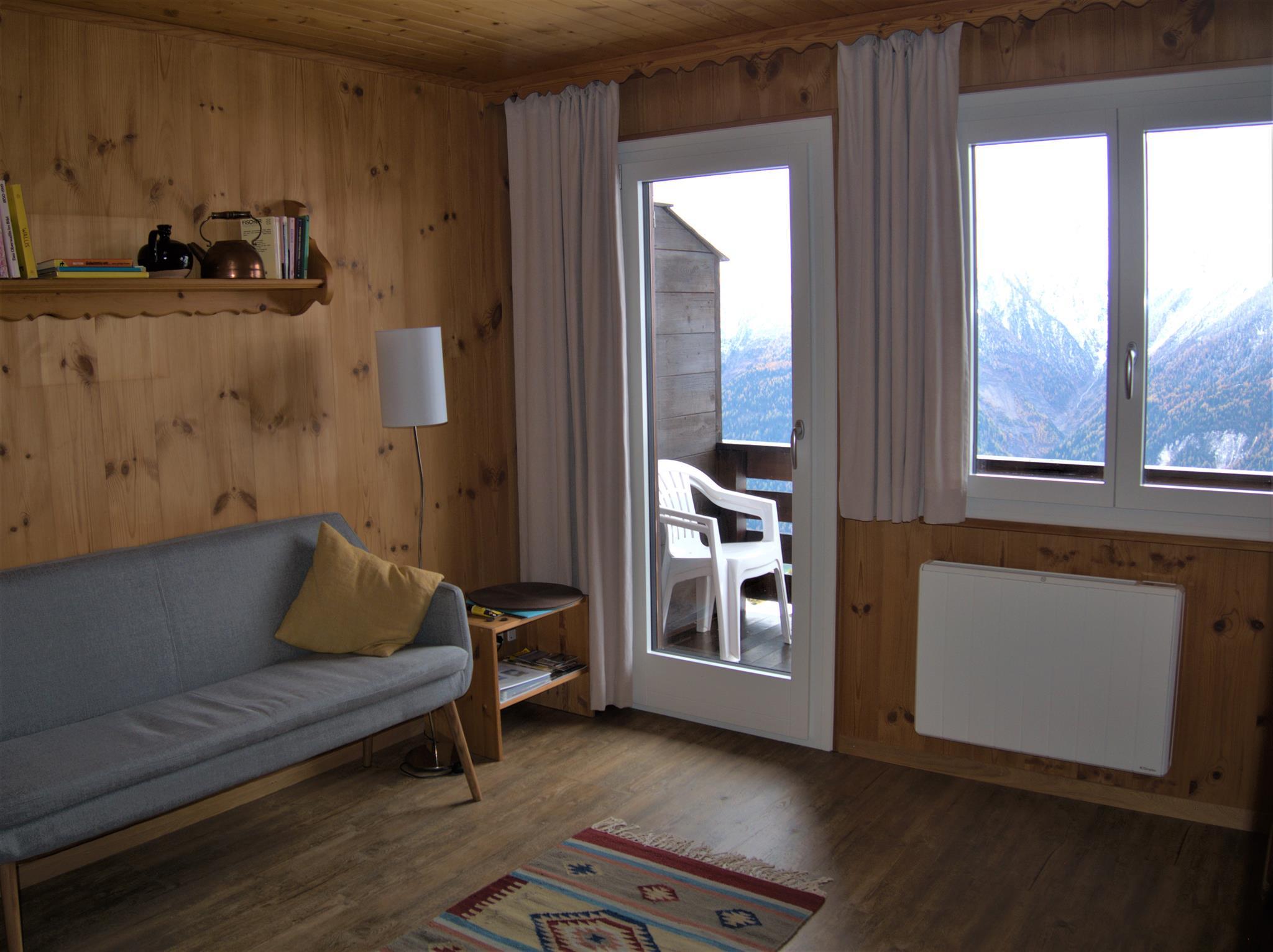 Wohnzimmer (5) Wohnzimmer (5)