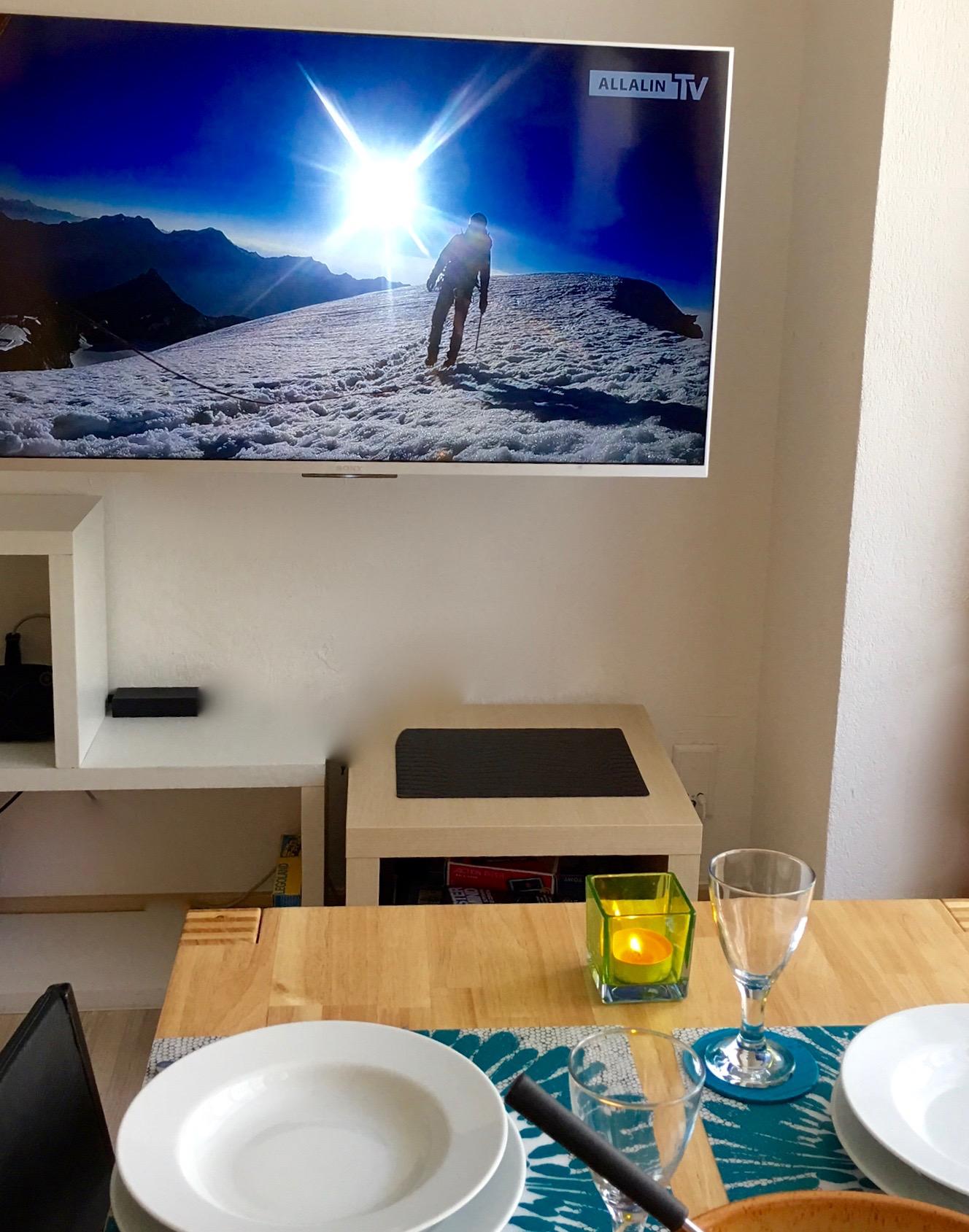 Essbereich mit TV Essbereich mit TV