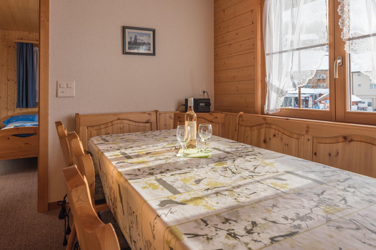 Wohnraum mit Südbalkon Wohnraum mit Südbalkon