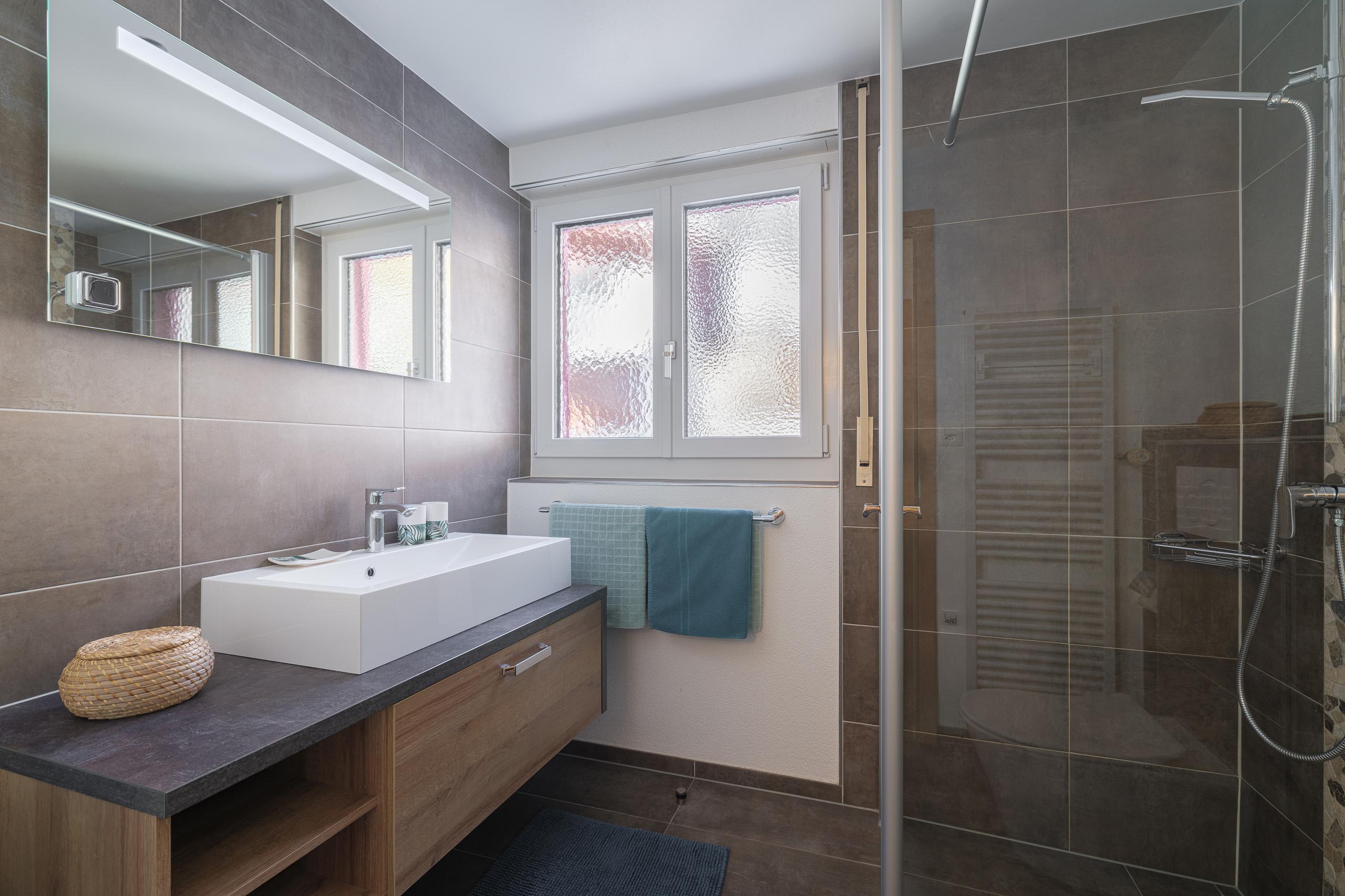 Alpen 5_dusche-WC_a Alpen 5_dusche-WC_a