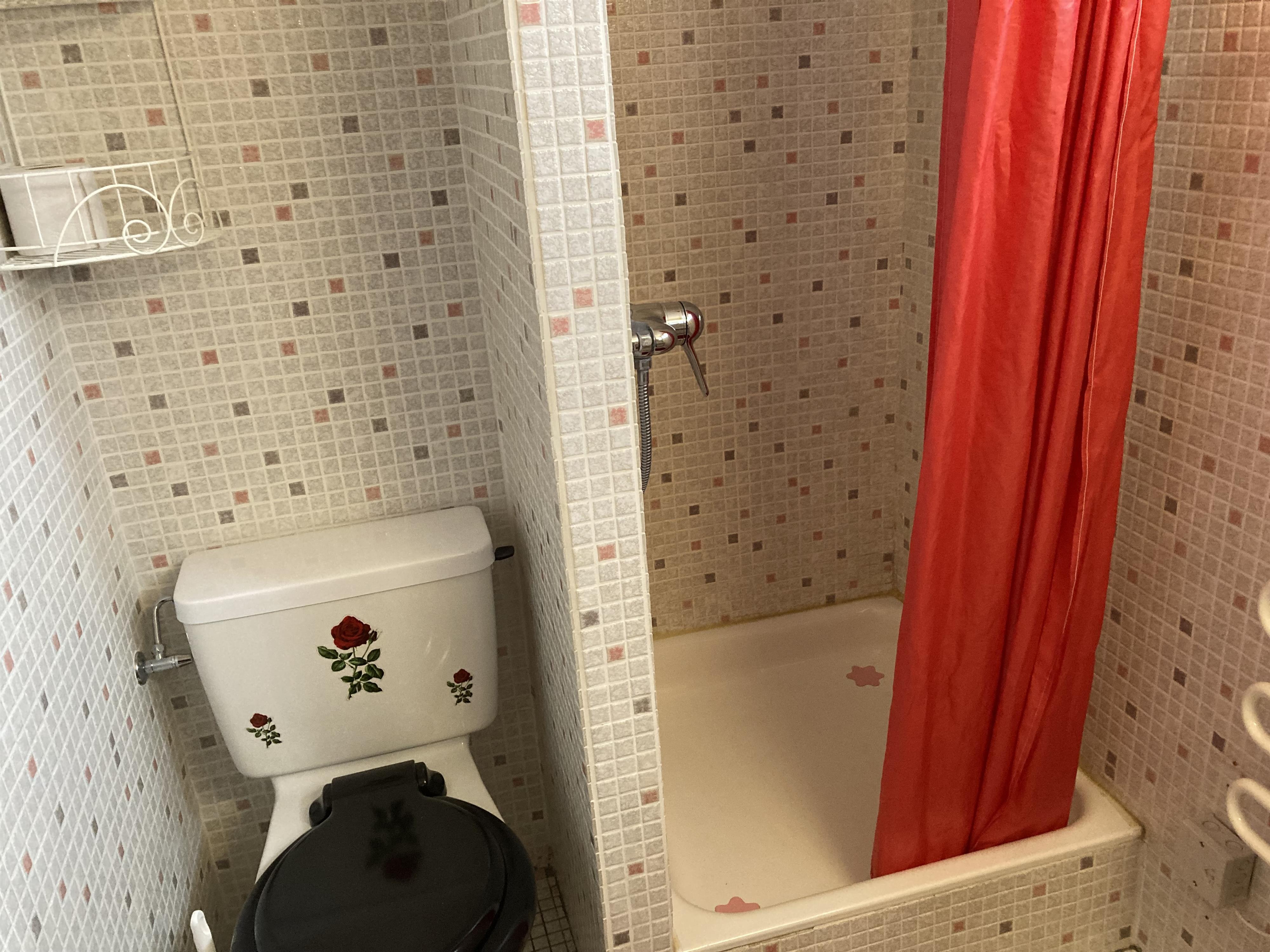 WC Dusche (2) WC Dusche (2)