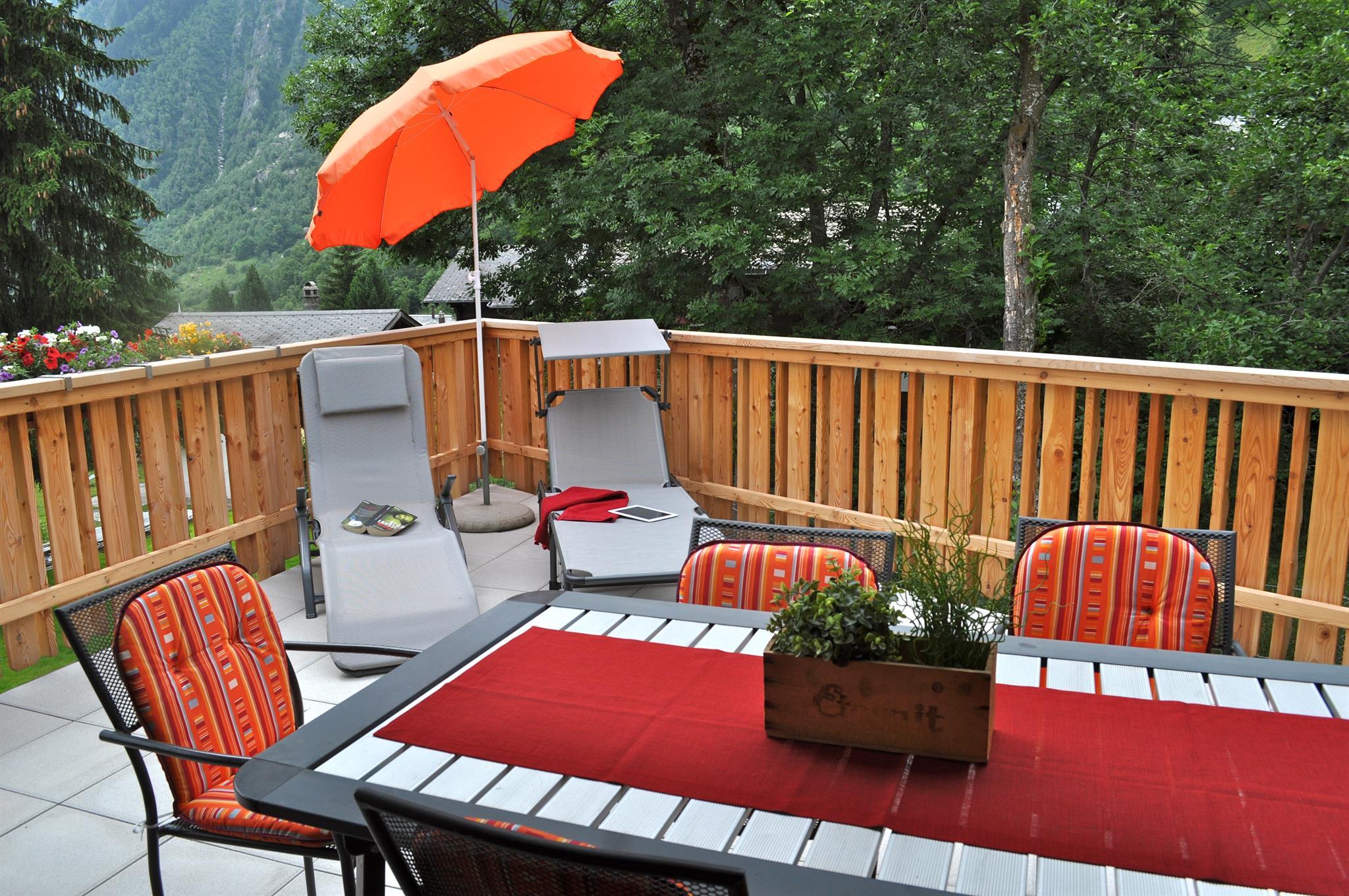 Balkon 1. Stock Balkon 1. Stock