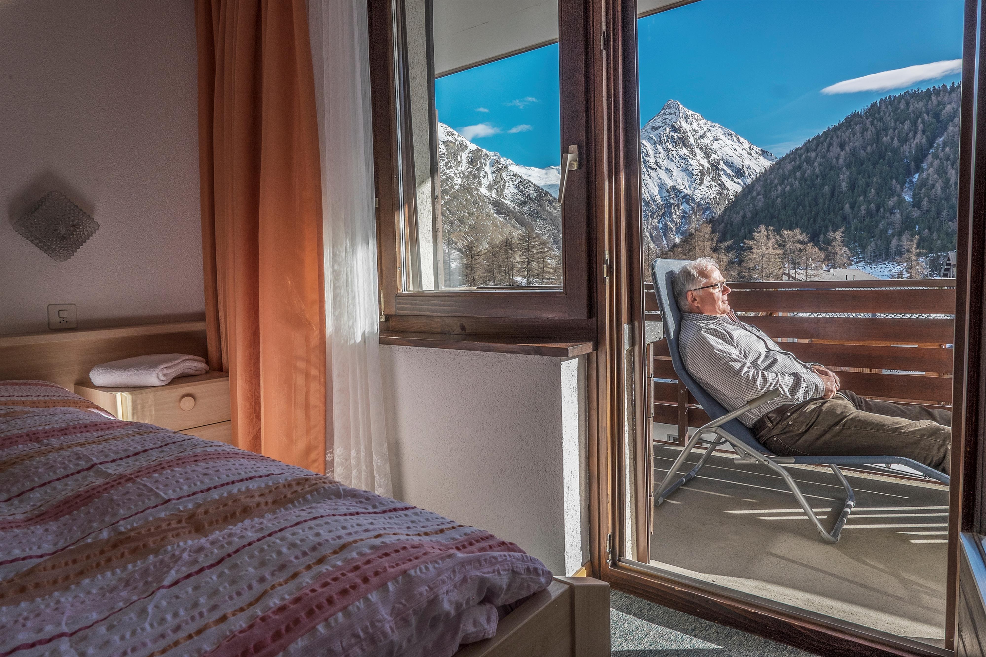 Herr Lomatter Sonnenbaden Herr Lomatter Sonnenbaden