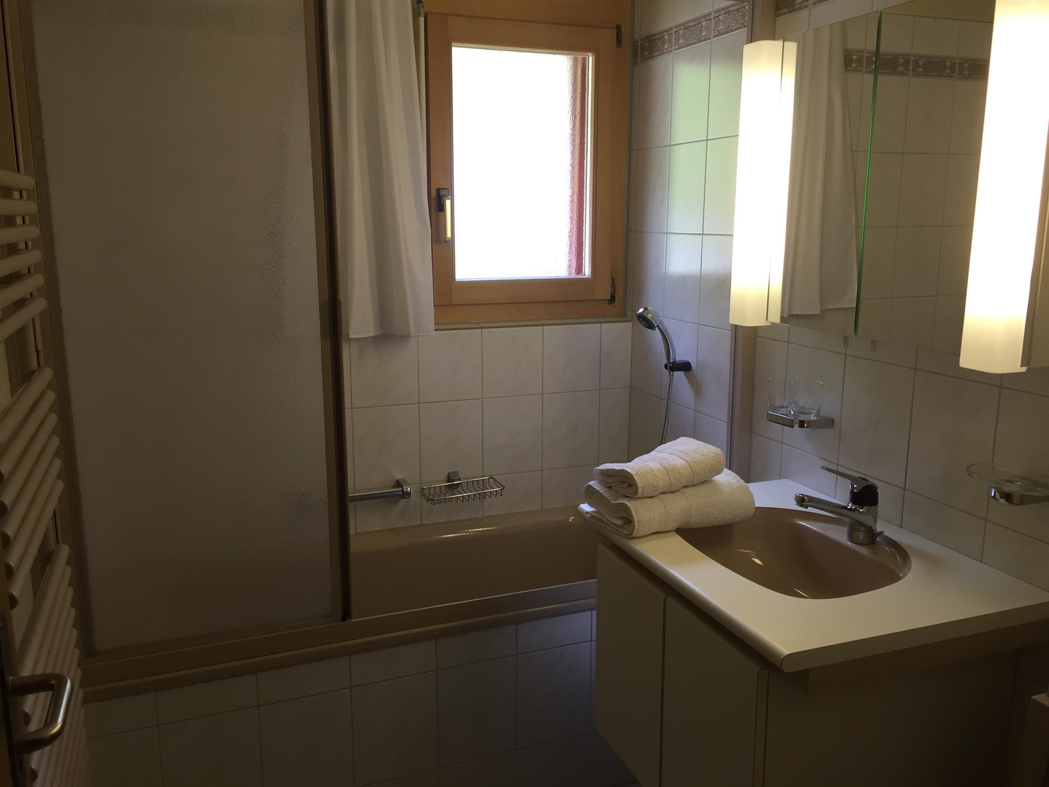 Christina 405_bad-WC_a Christina 405_bad-WC_a