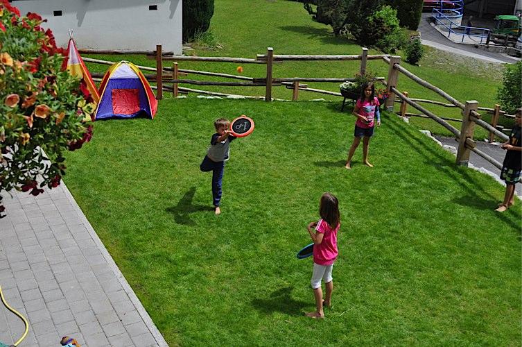 Spielwiese 1 Spielwiese 1