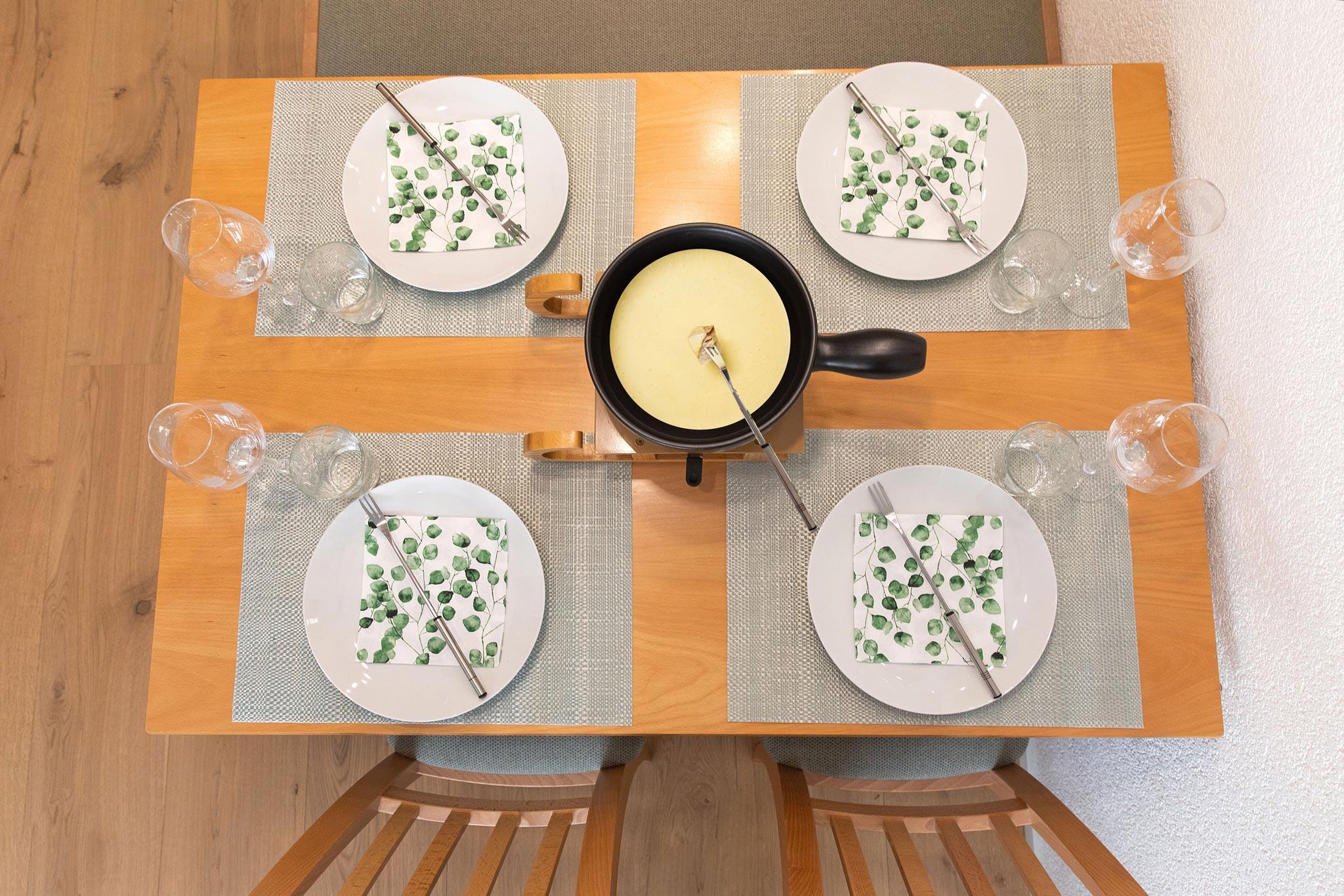 Holiday 91_essen_c Holiday 91_essen_c