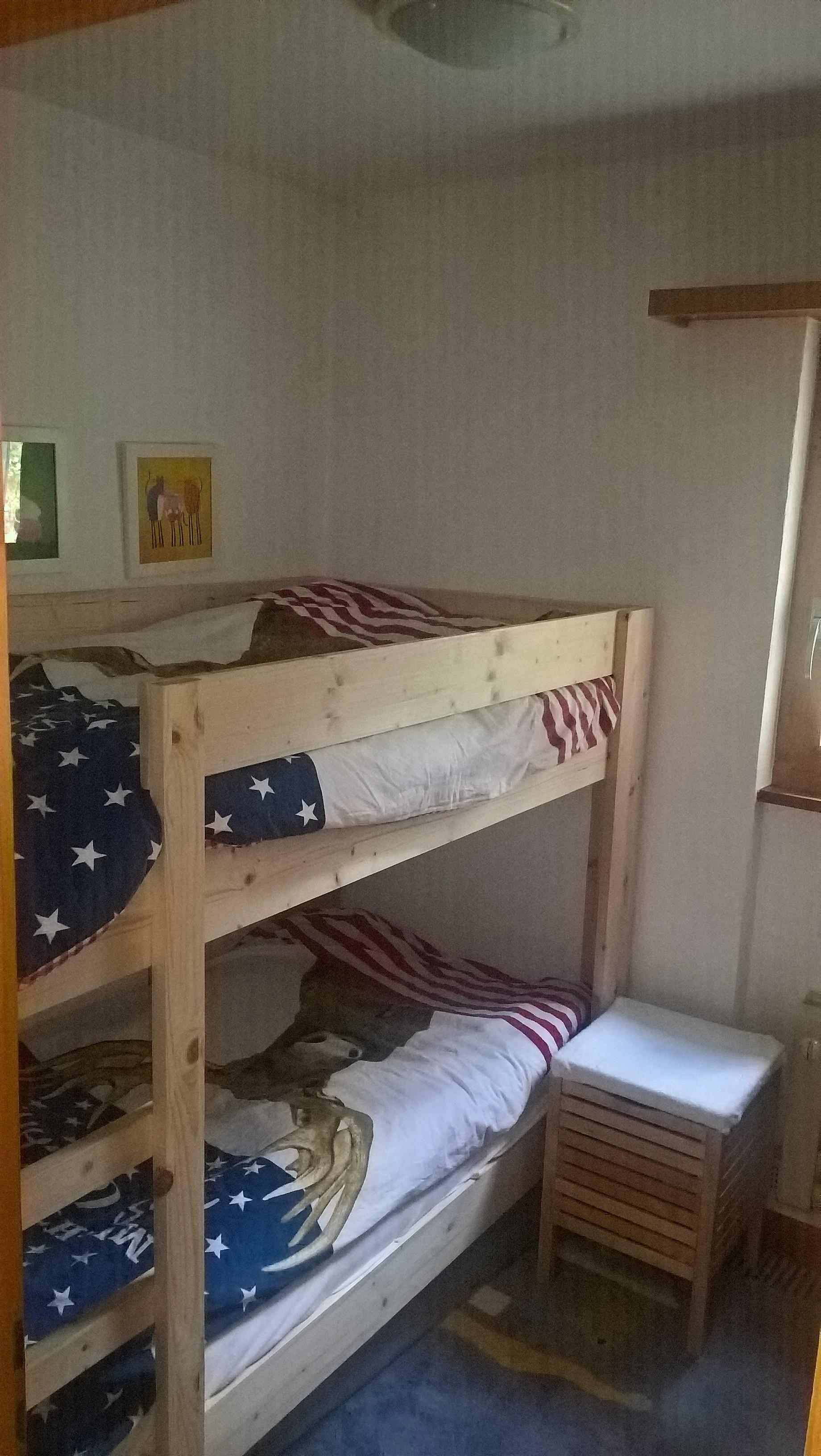 Etagenbetten / Zimmer 2 Etagenbetten / Zimmer 2