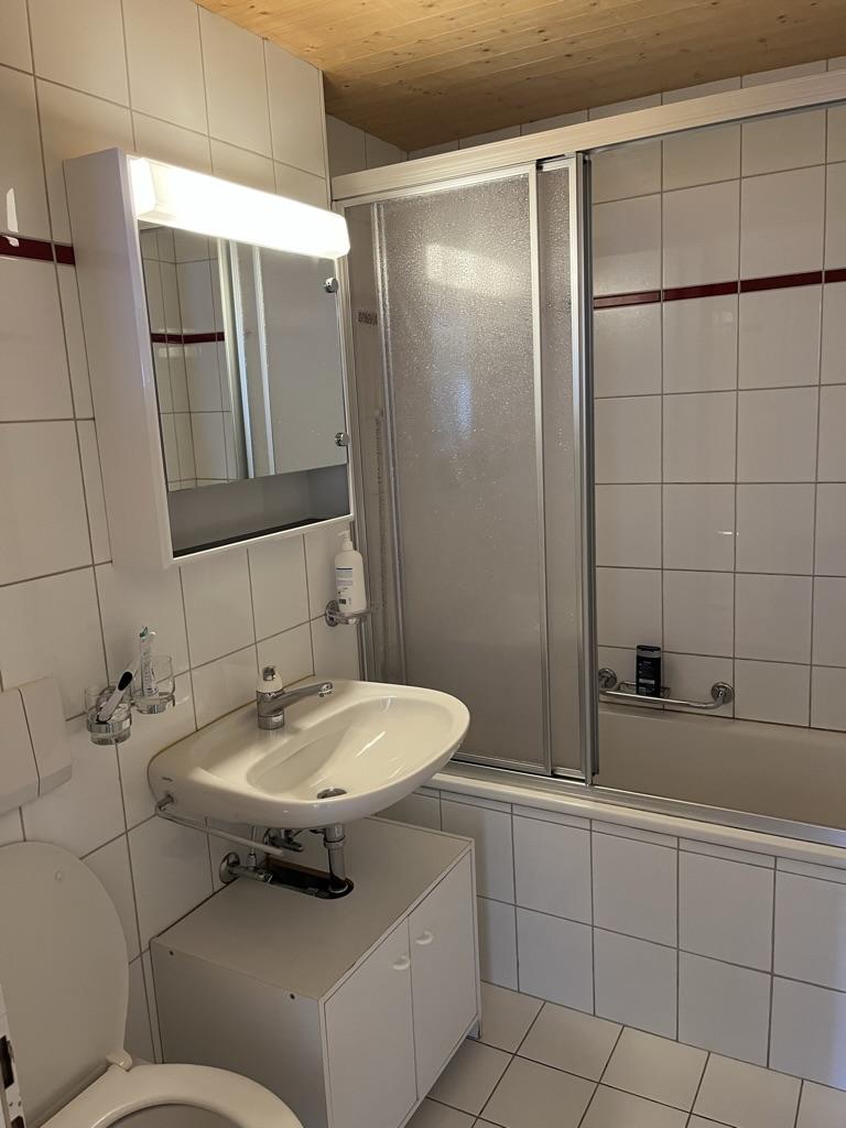 0331BBE7-7494-4B55-915A-32AFAF132C5A_1_105_c 0331BBE7-7494-4B55-915A-32AFAF132C5A_1_105_c