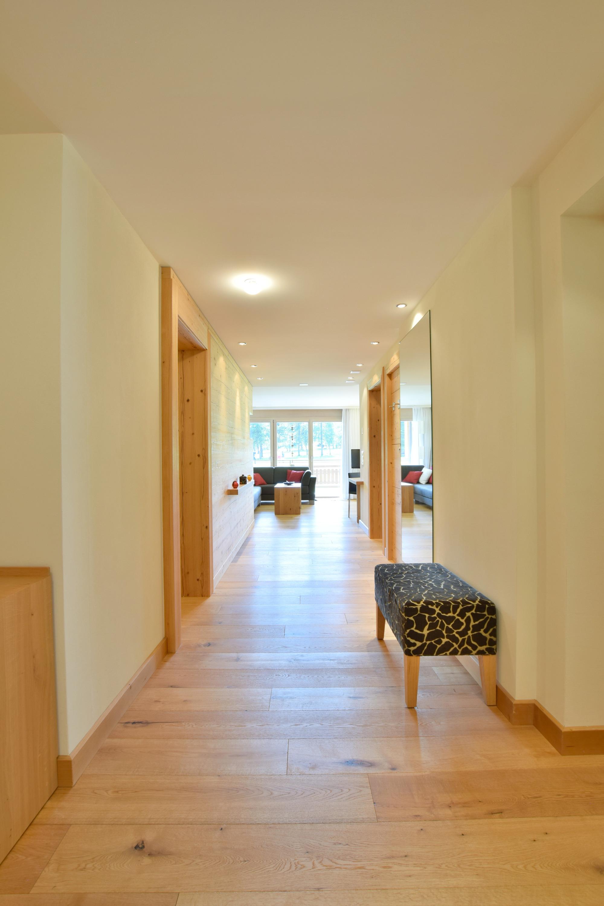 RoyalB26_25 RoyalB26_25