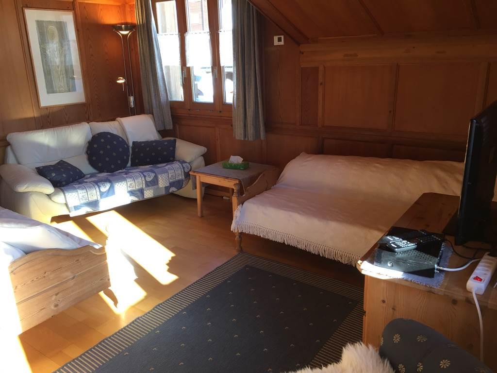 Wohn-Schlaf-Raum Wohn-Schlaf-Raum