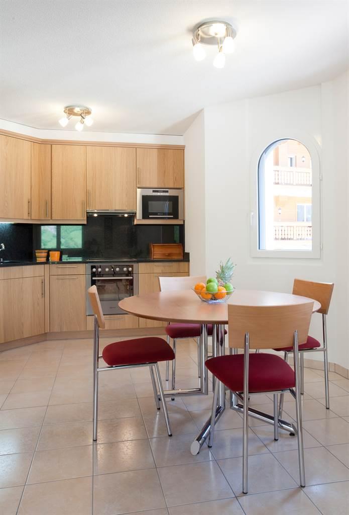 Küche Essbereich Backofen Microwelle Spülmaschine Küche Essbereich Backofen Microwelle Spülmaschine