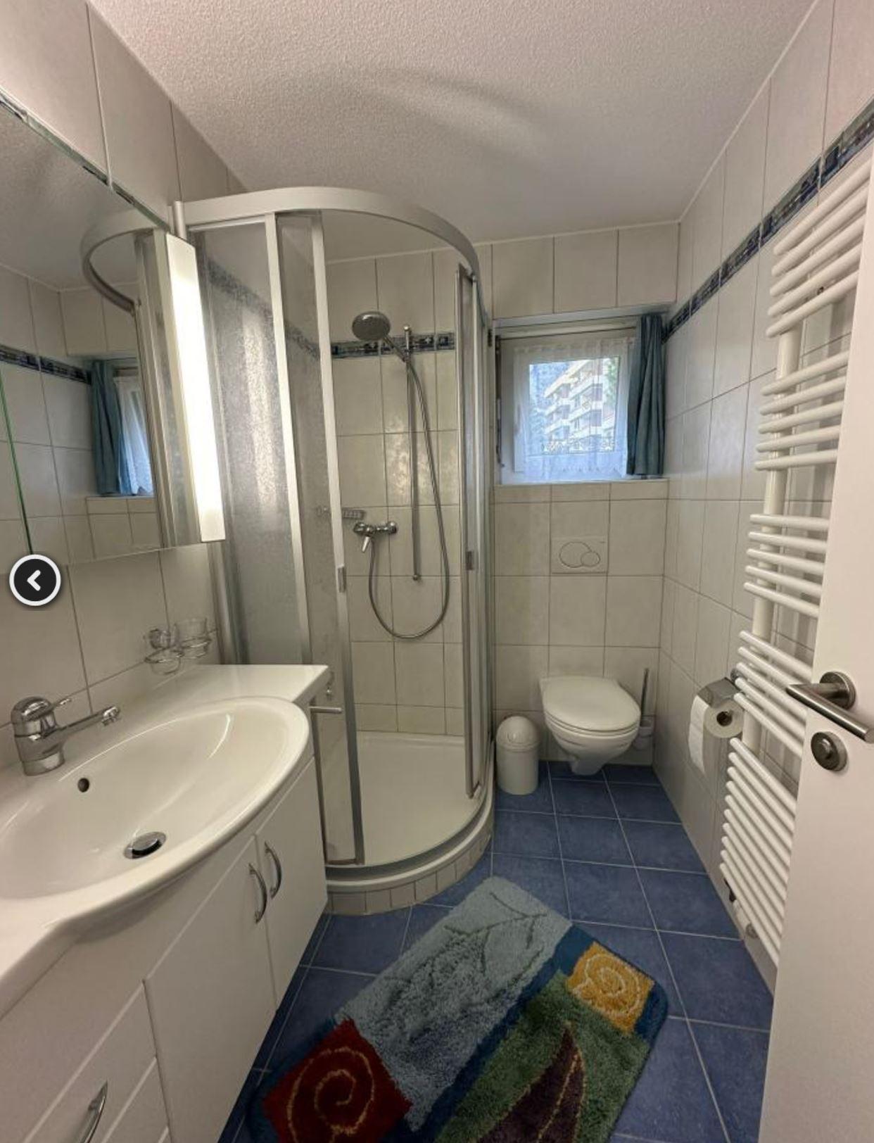 Valère C 211_dusche-WC Valère C 211_dusche-WC