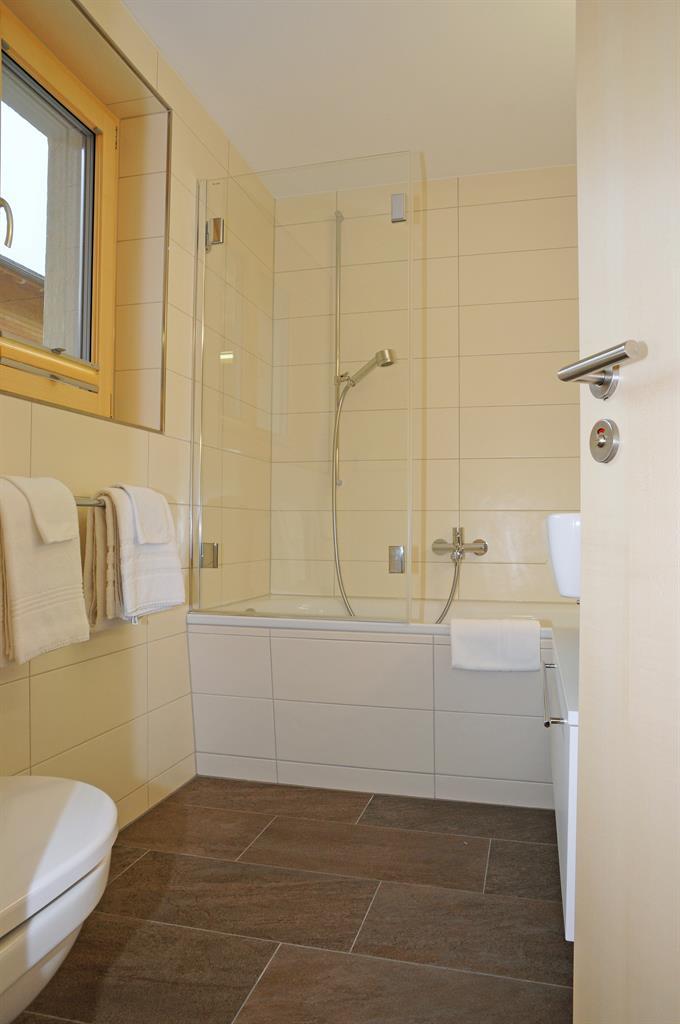 Chalet Hohfluh - Nasszelle Nr 1 Chalet Hohfluh - Nasszelle Nr 1